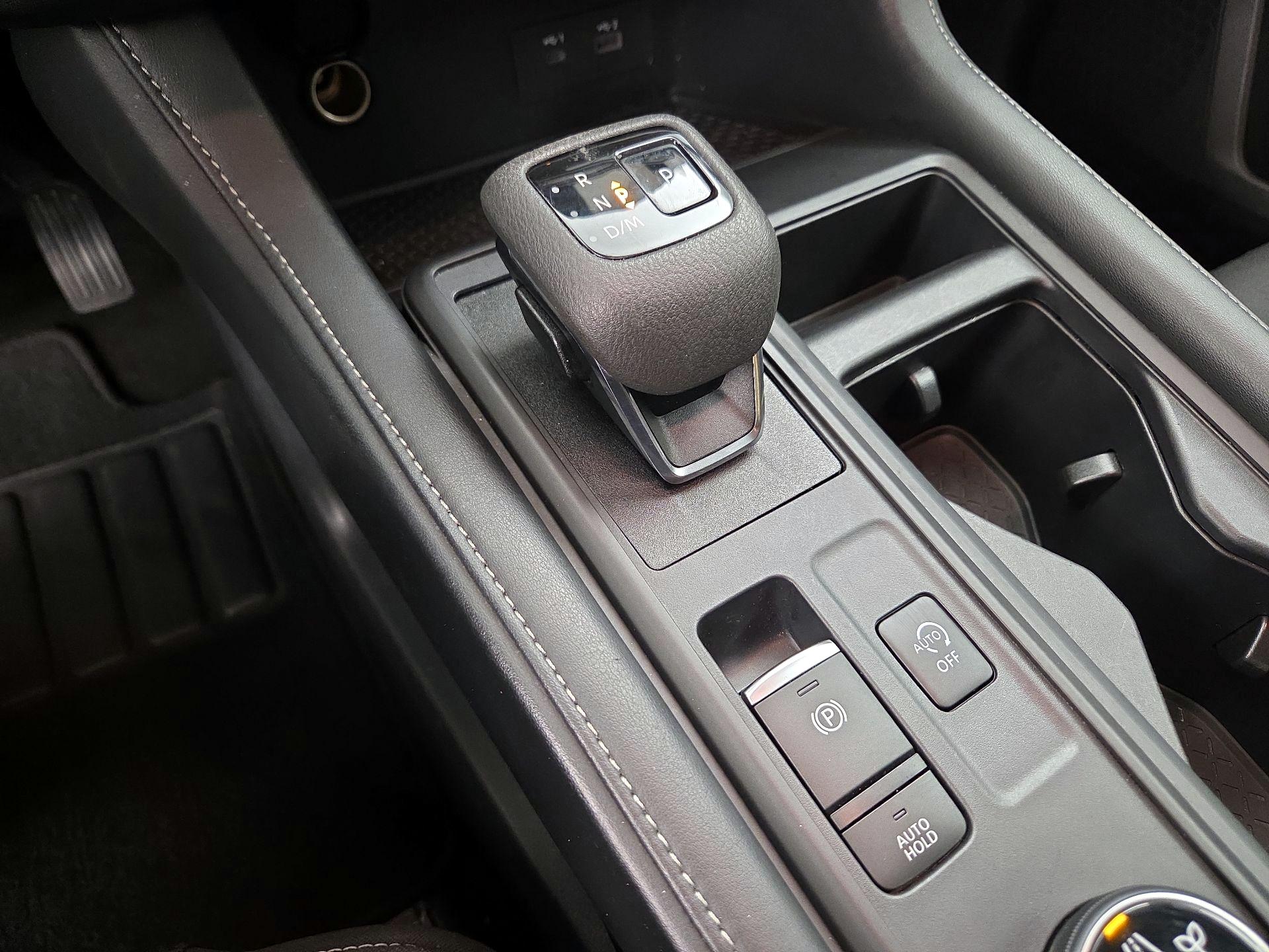 Thumbnail: 2023 Nissan Pathfinder - 17