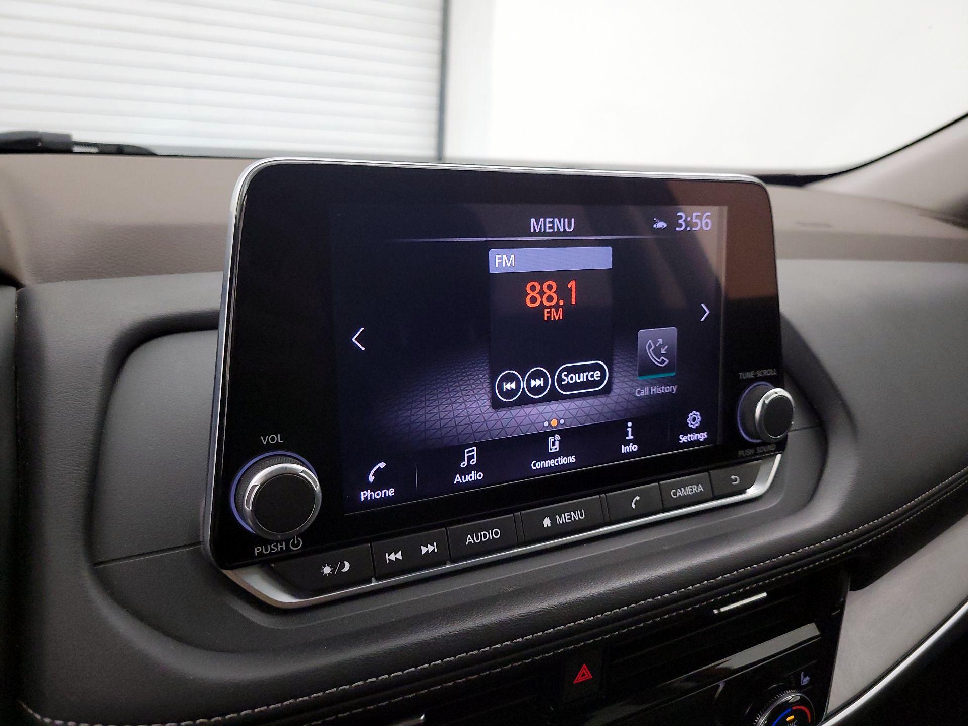 Thumbnail: 2022 Nissan Rogue - 15