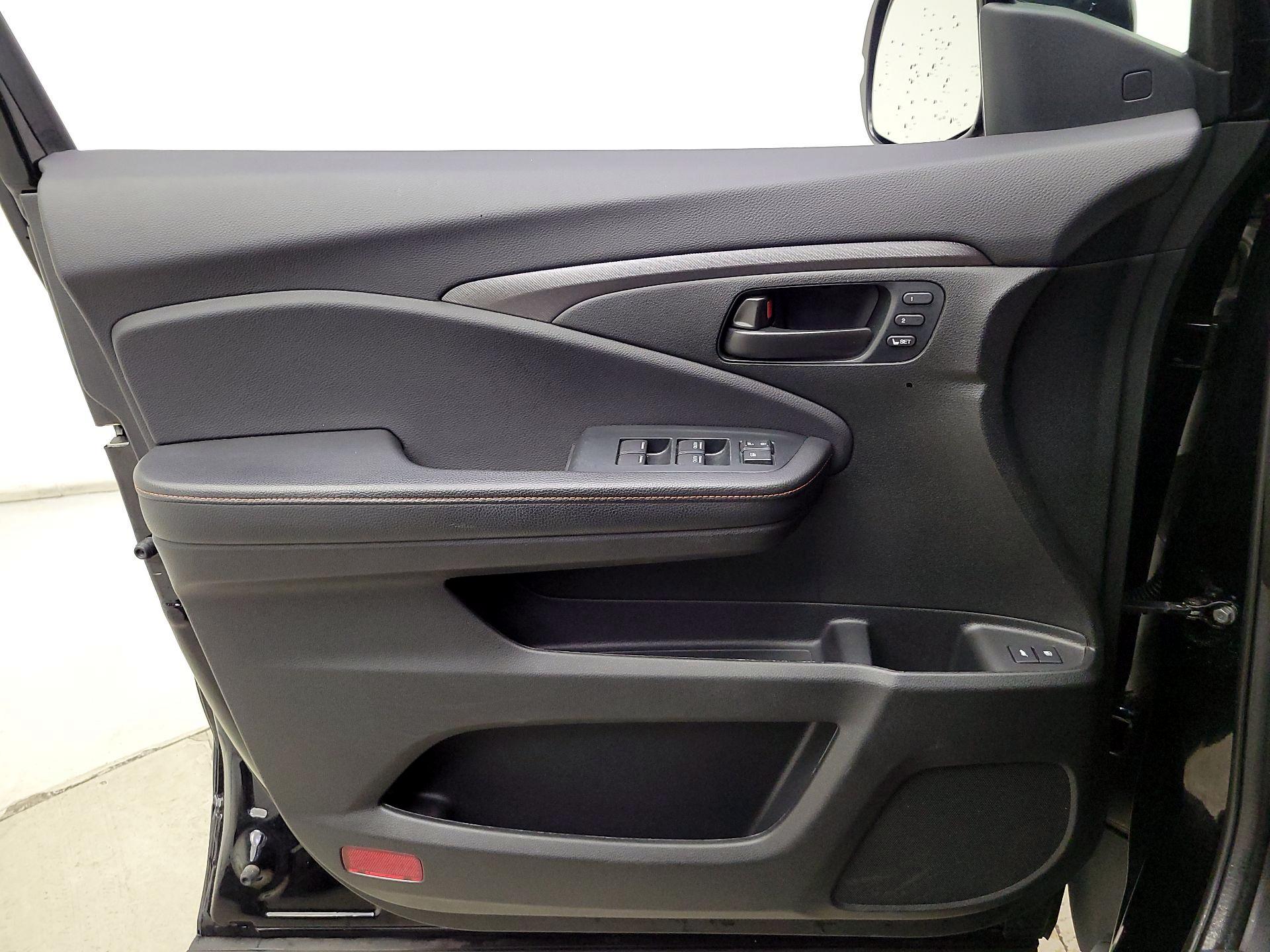 Thumbnail: 2022 Honda Pilot - 12