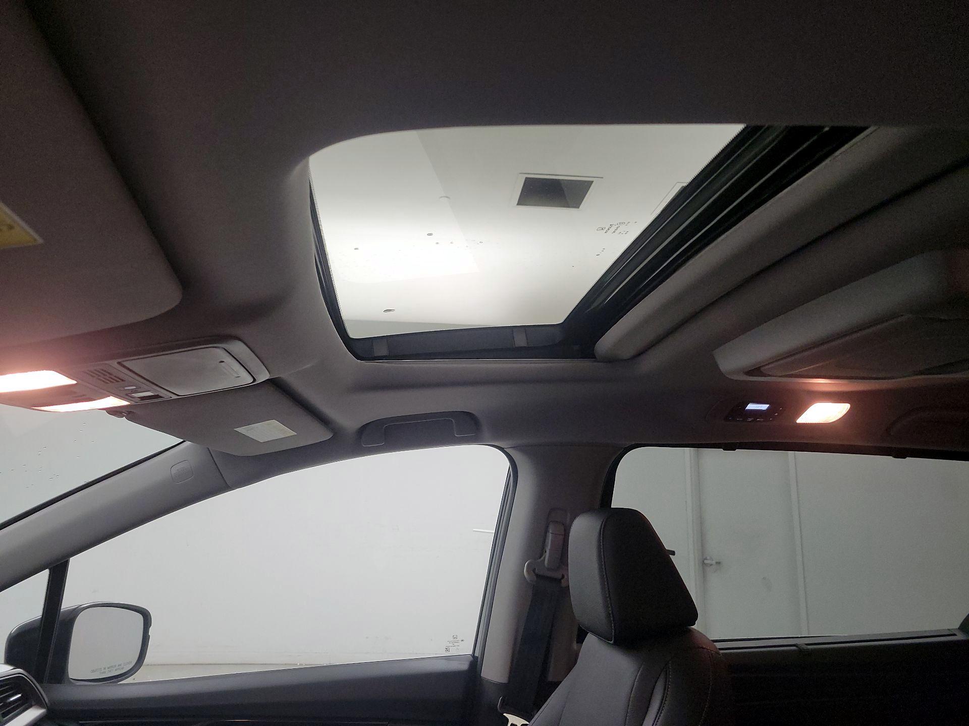 Thumbnail: 2023 Honda Odyssey - 20