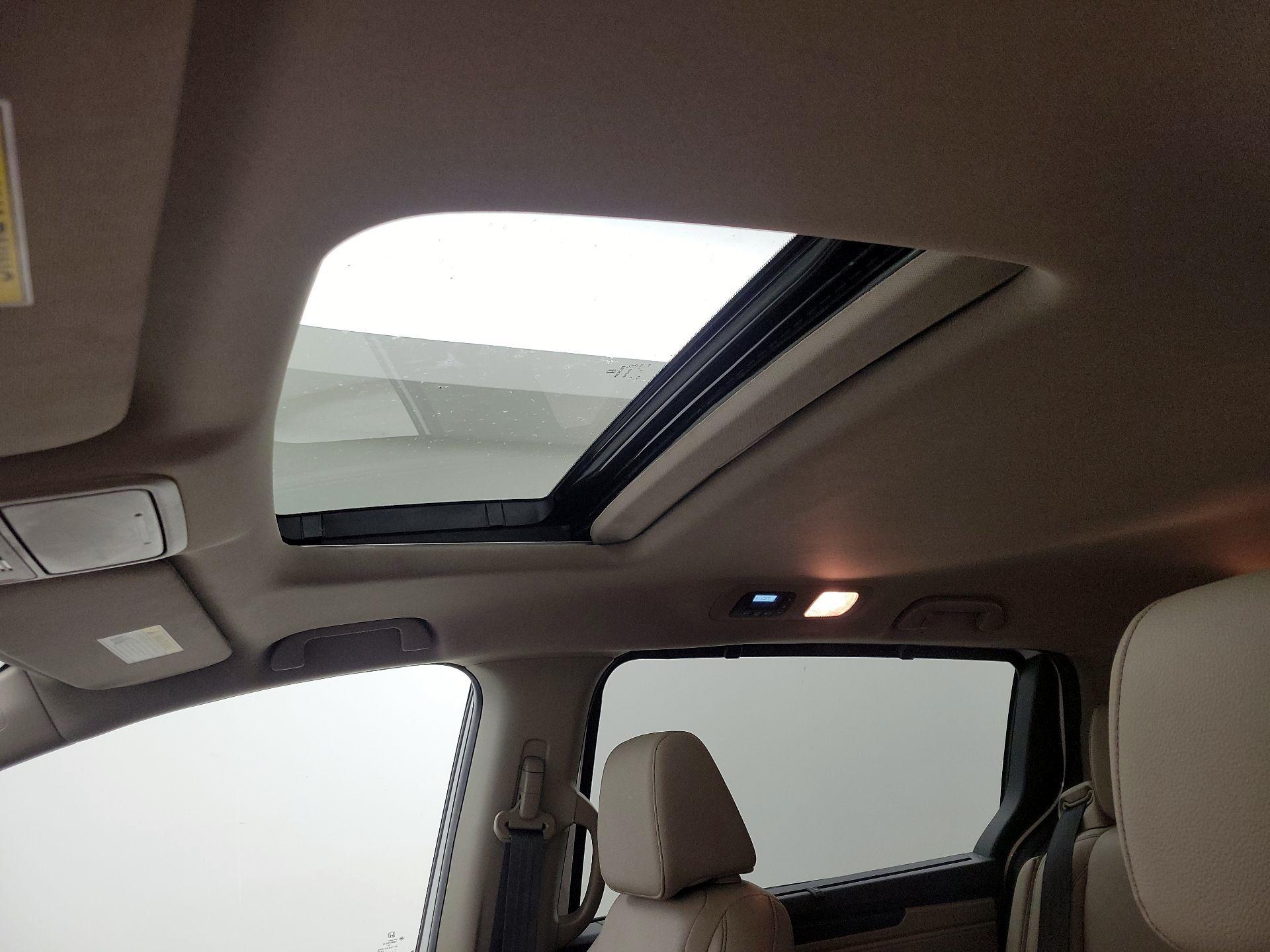 Thumbnail: 2023 Honda Odyssey - 19