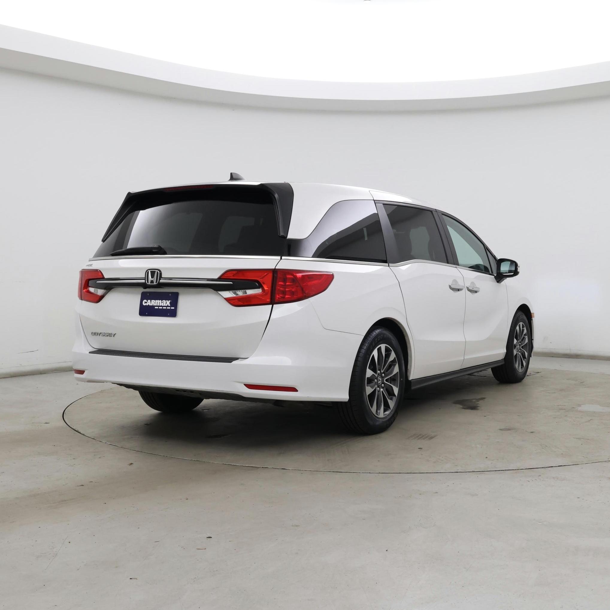 Thumbnail: 2023 Honda Odyssey - 8