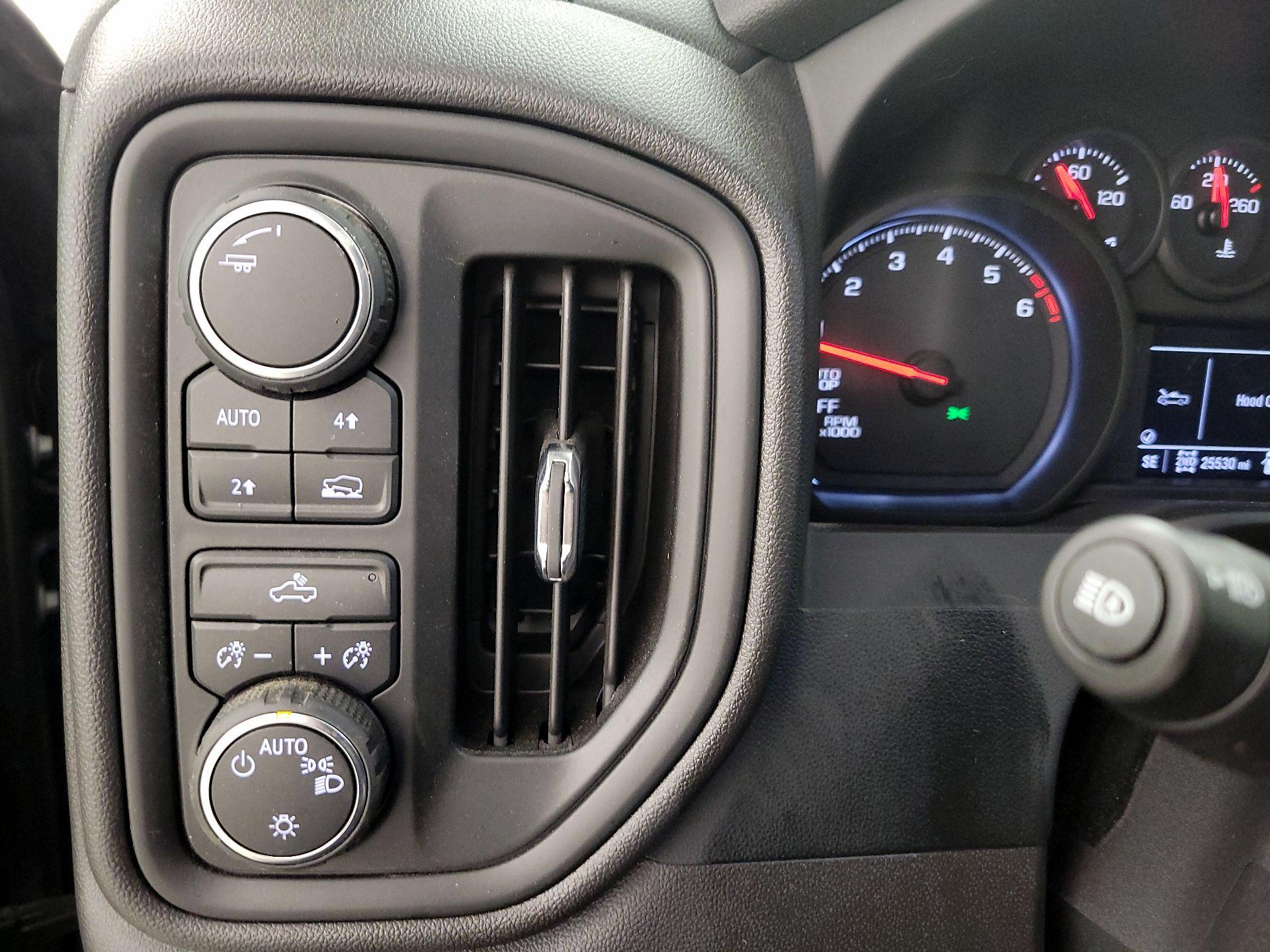 Thumbnail: 2023 Chevrolet Silverado 1500 - 13