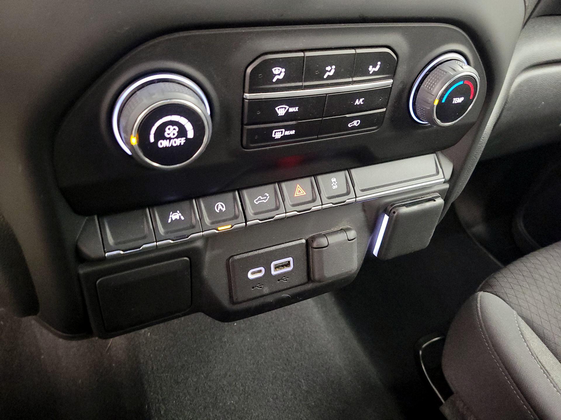 Thumbnail: 2023 Chevrolet Silverado 1500 - 16