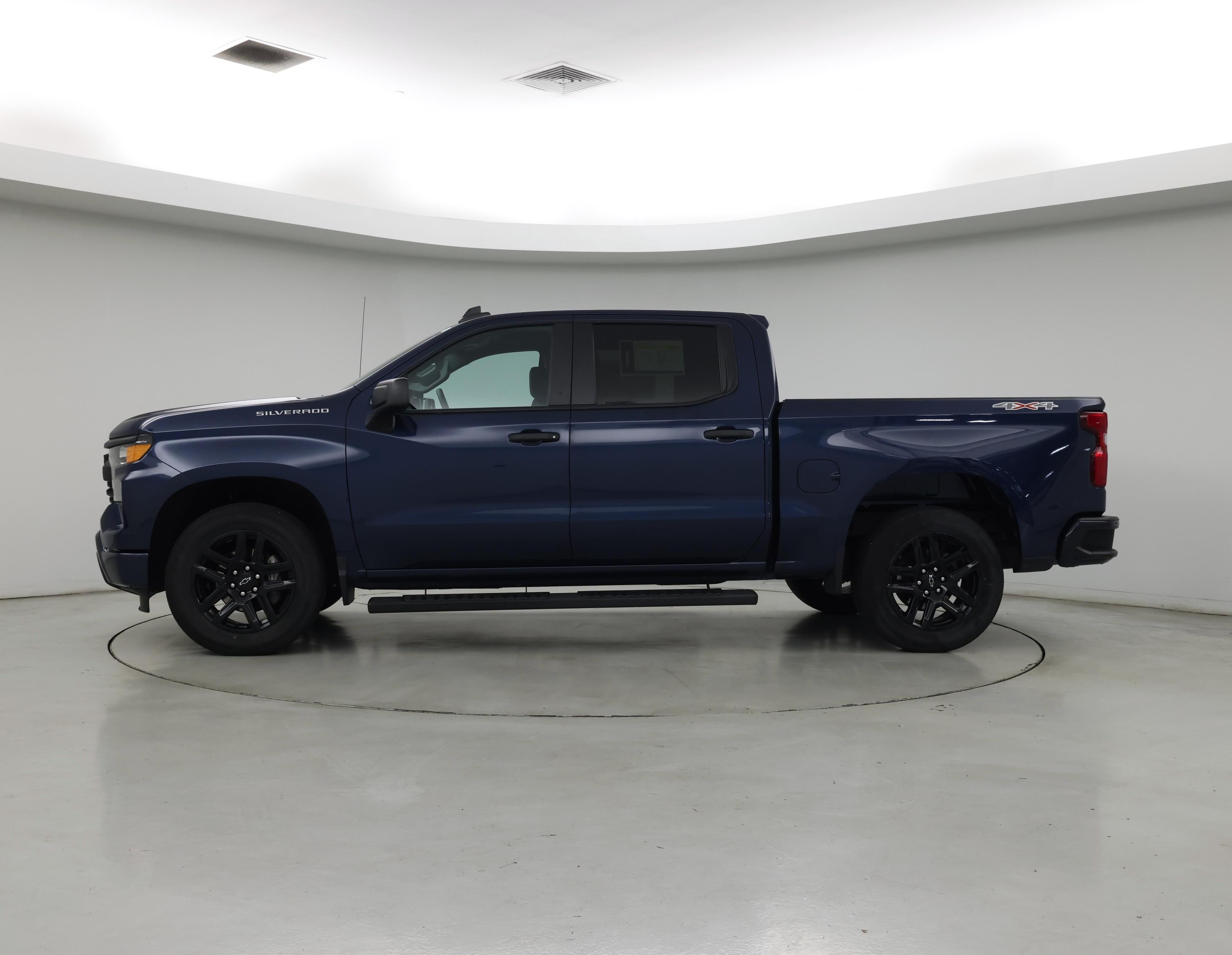 Thumbnail: 2023 Chevrolet Silverado 1500 - 3