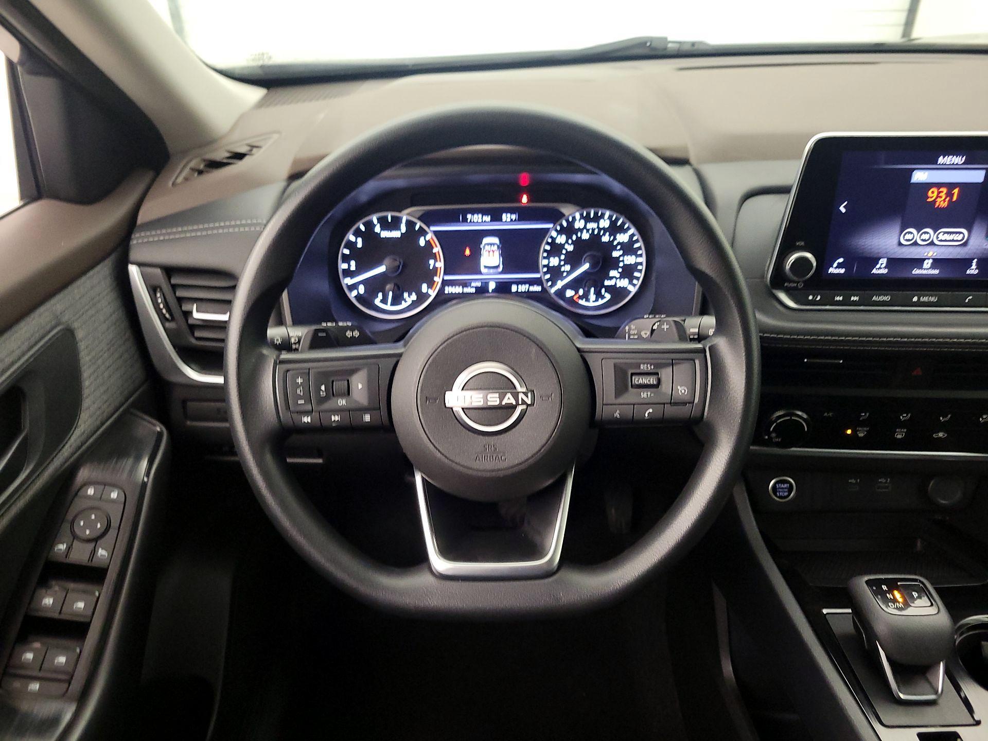 Thumbnail: 2023 Nissan Rogue - 10