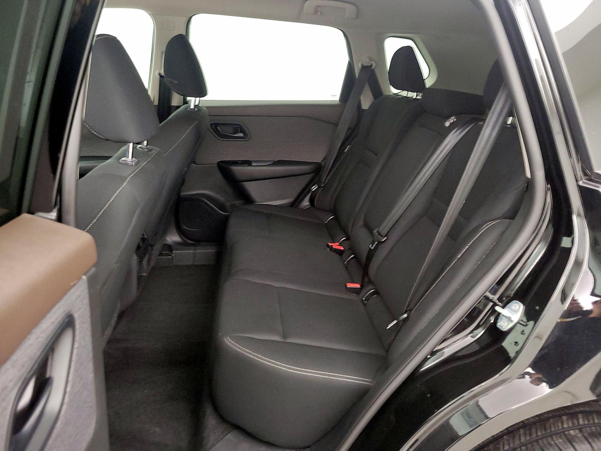 Thumbnail: 2023 Nissan Rogue - 19