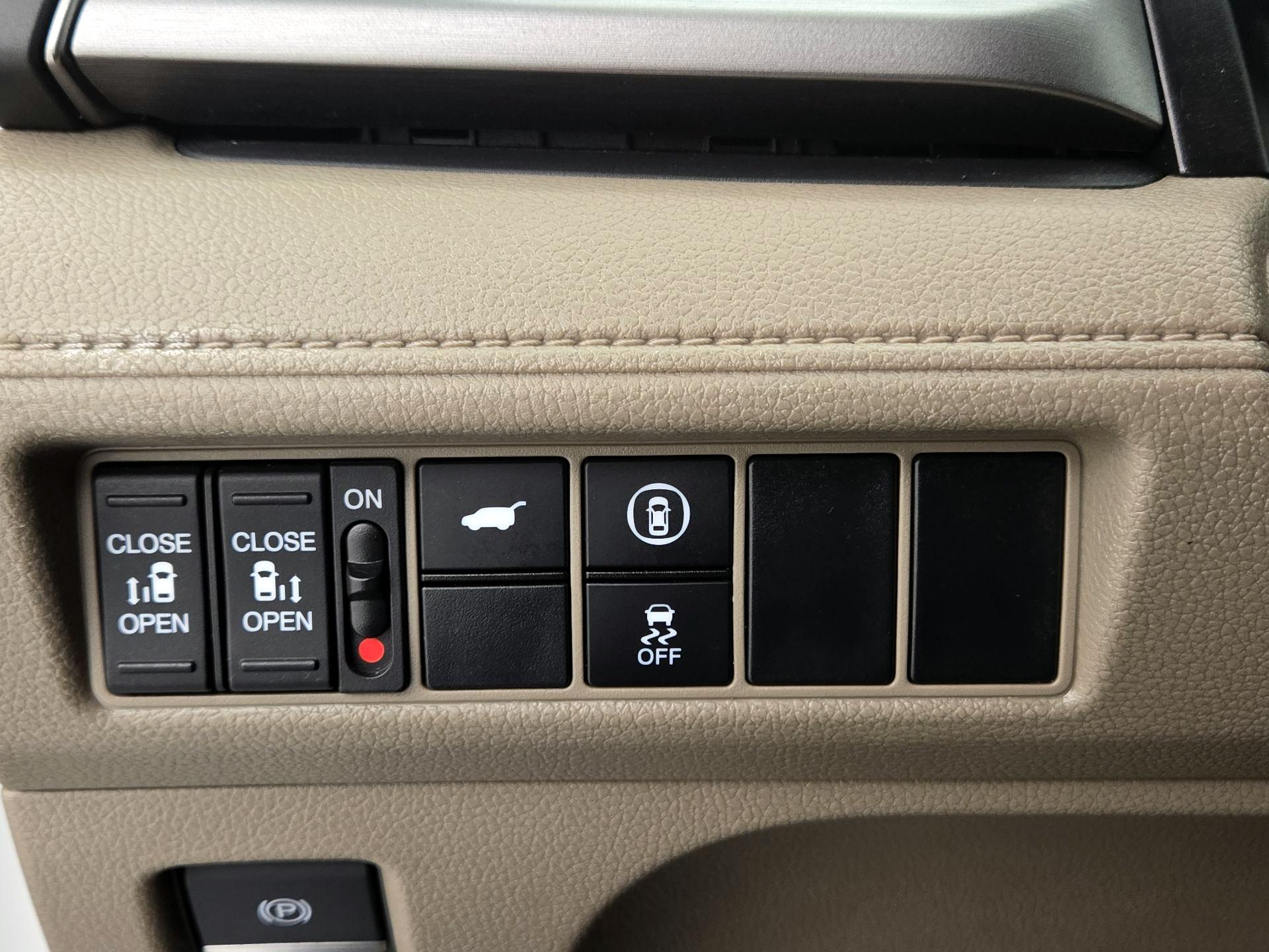 Thumbnail: 2022 Honda Odyssey - 13