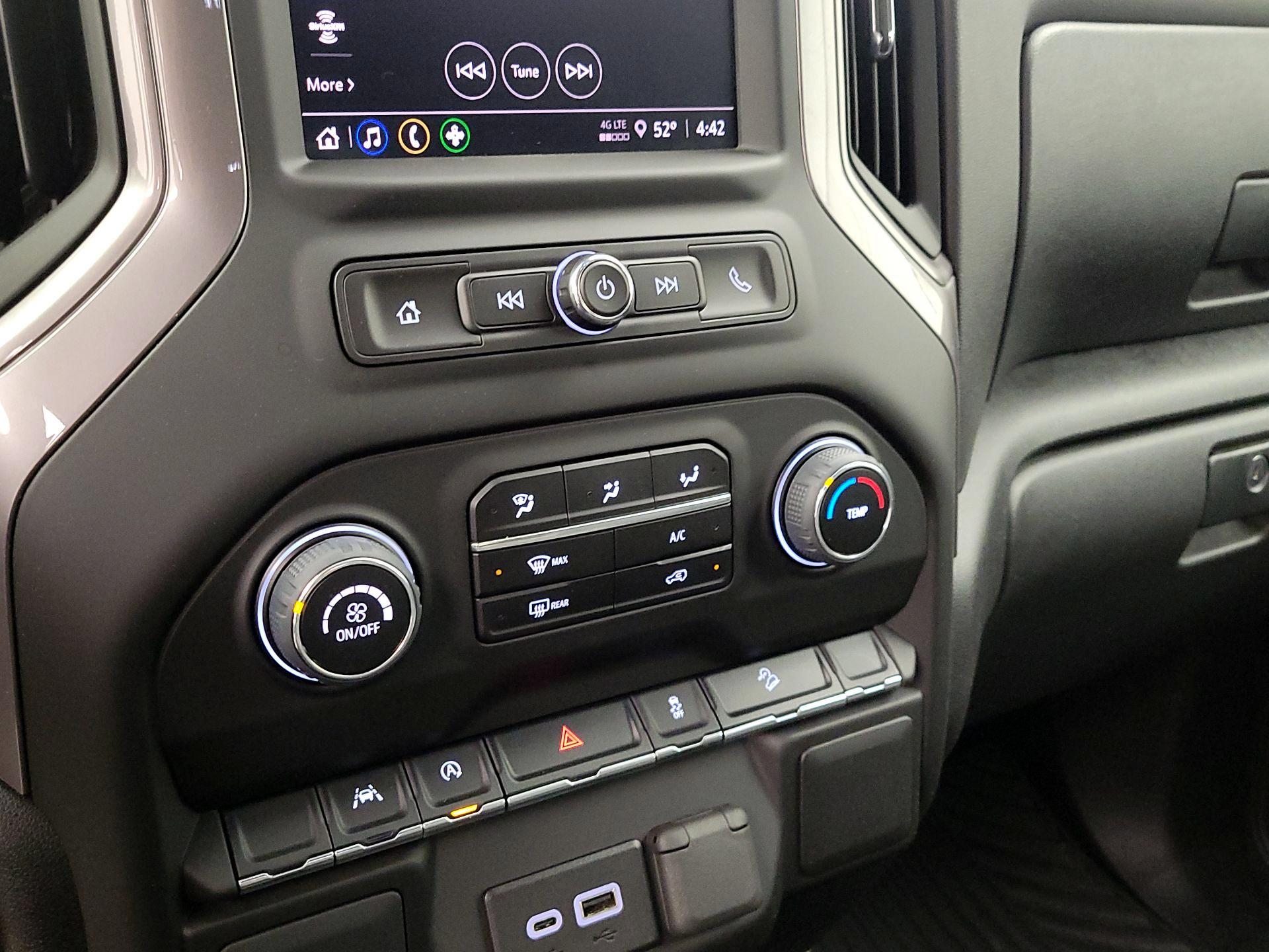 Thumbnail: 2023 Chevrolet Silverado 1500 - 17