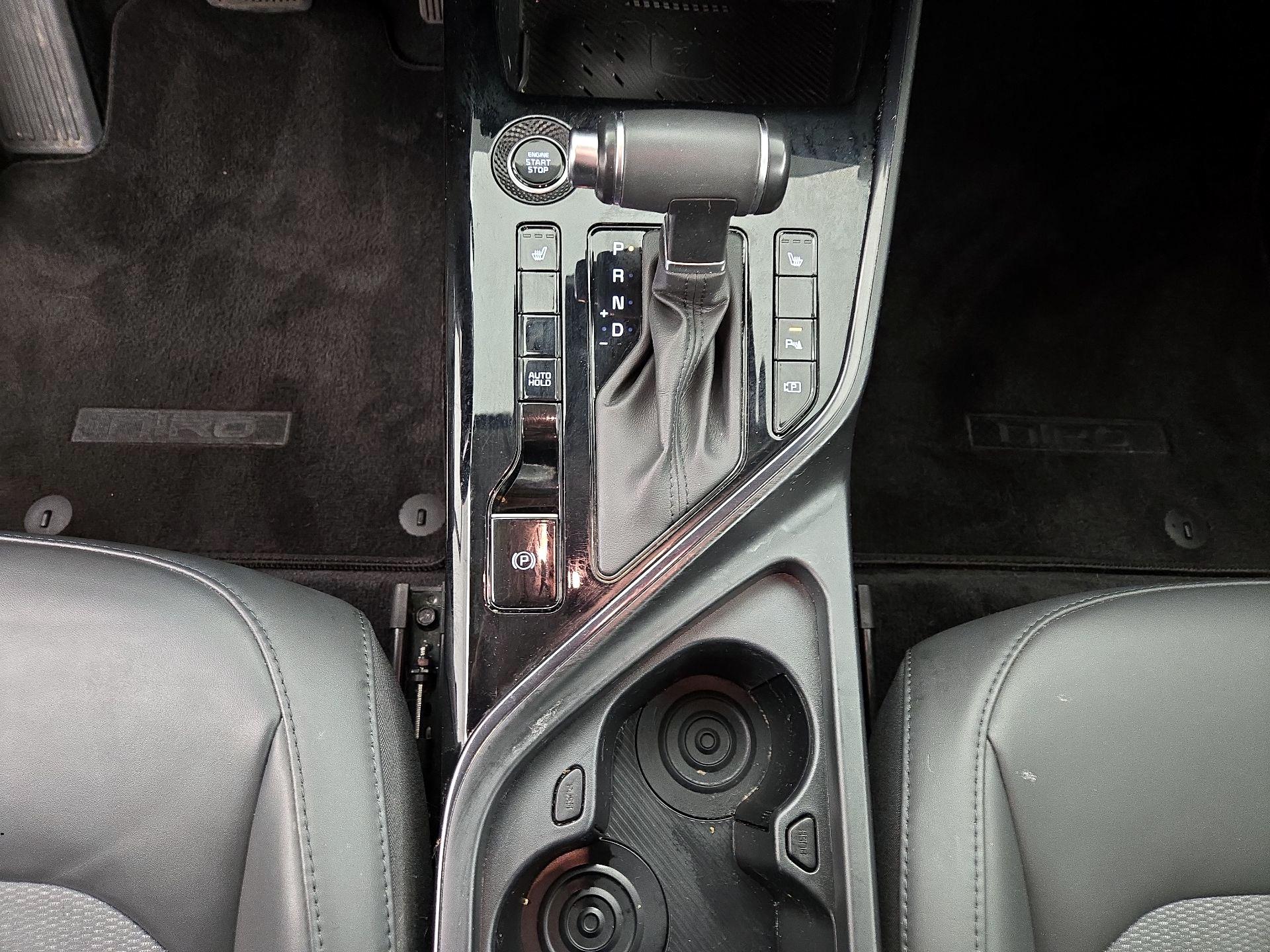 Thumbnail: 2023 Kia Niro - 18