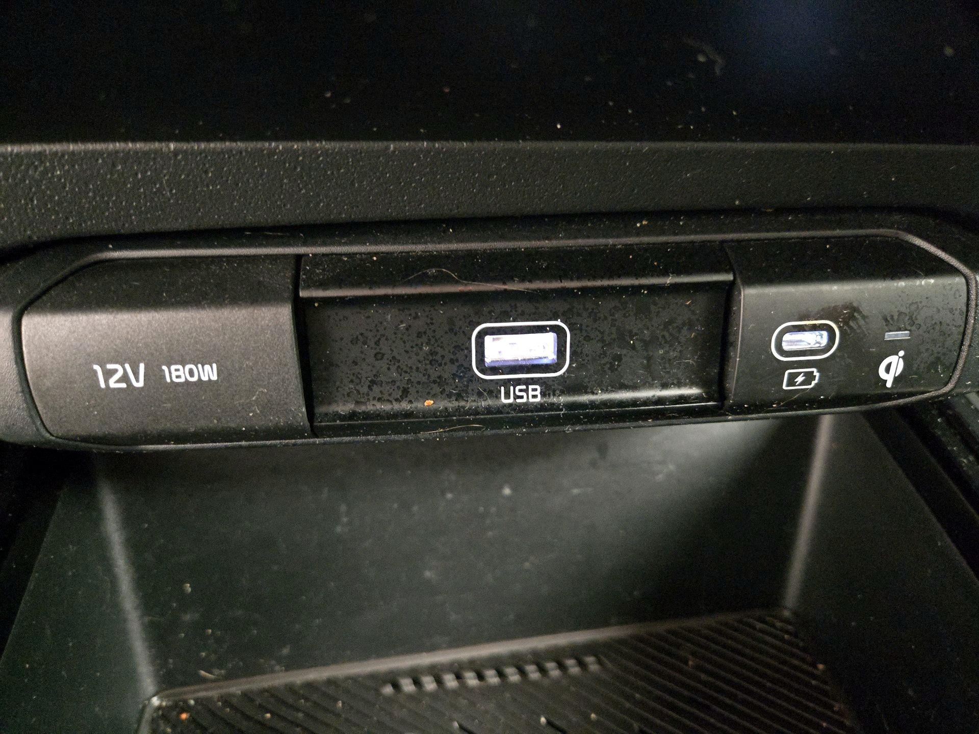 Thumbnail: 2023 Kia Niro - 19