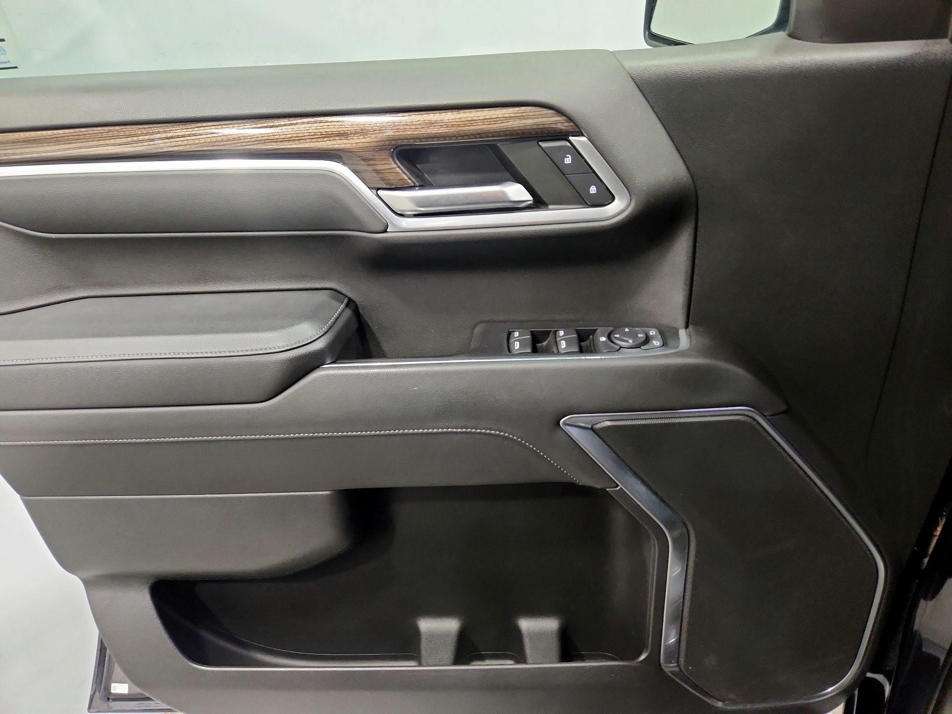 Thumbnail: 2022 Chevrolet Silverado 1500 - 12