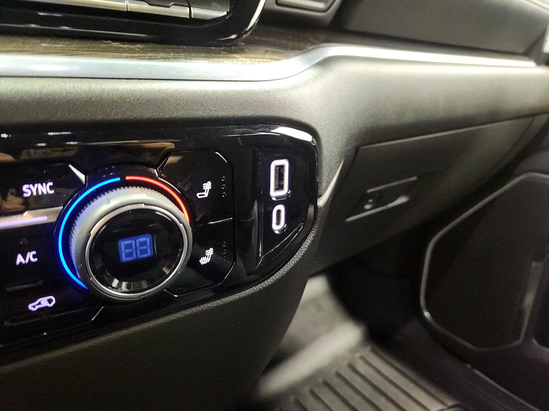 Thumbnail: 2022 Chevrolet Silverado 1500 - 19