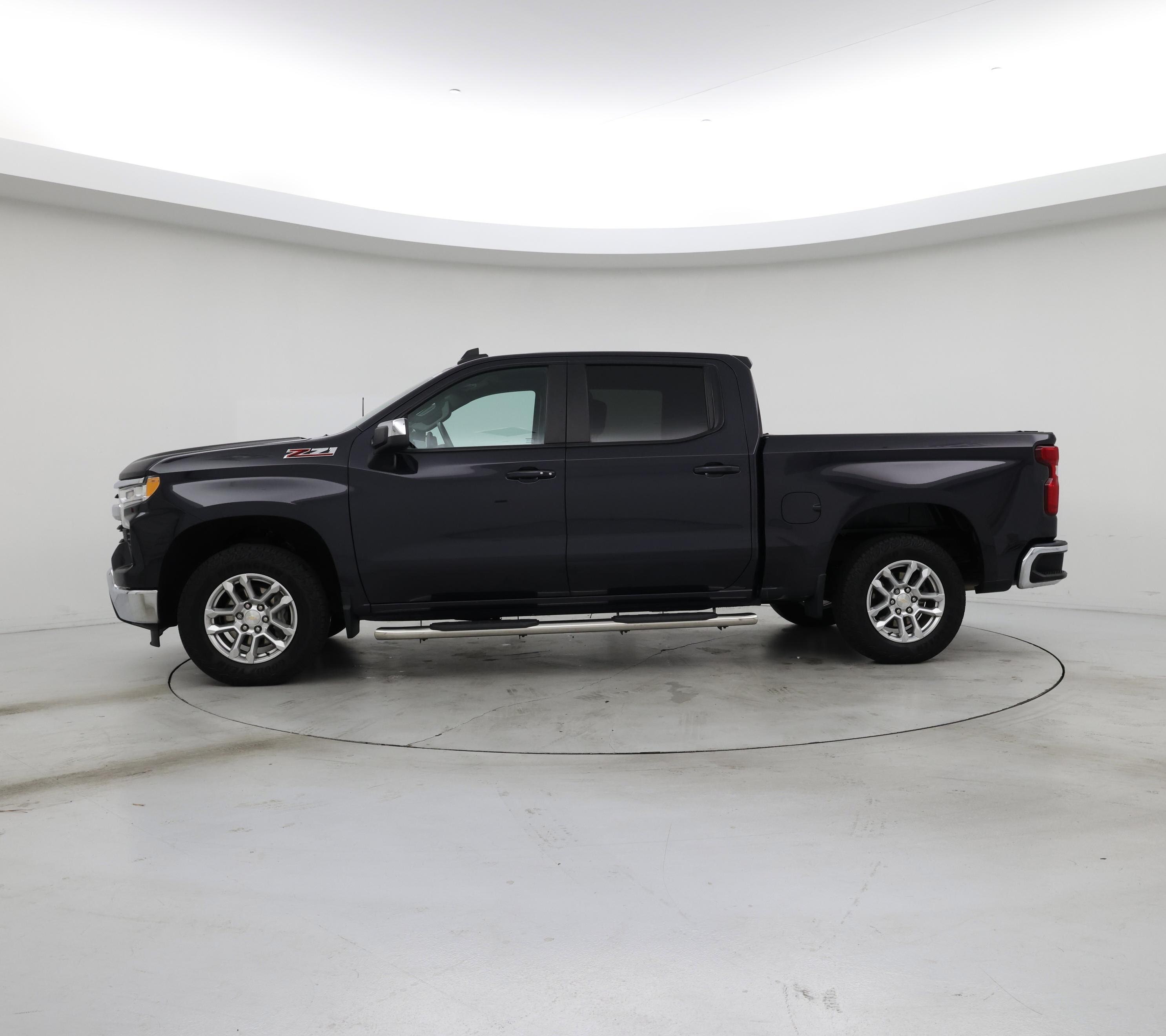 Thumbnail: 2022 Chevrolet Silverado 1500 - 3