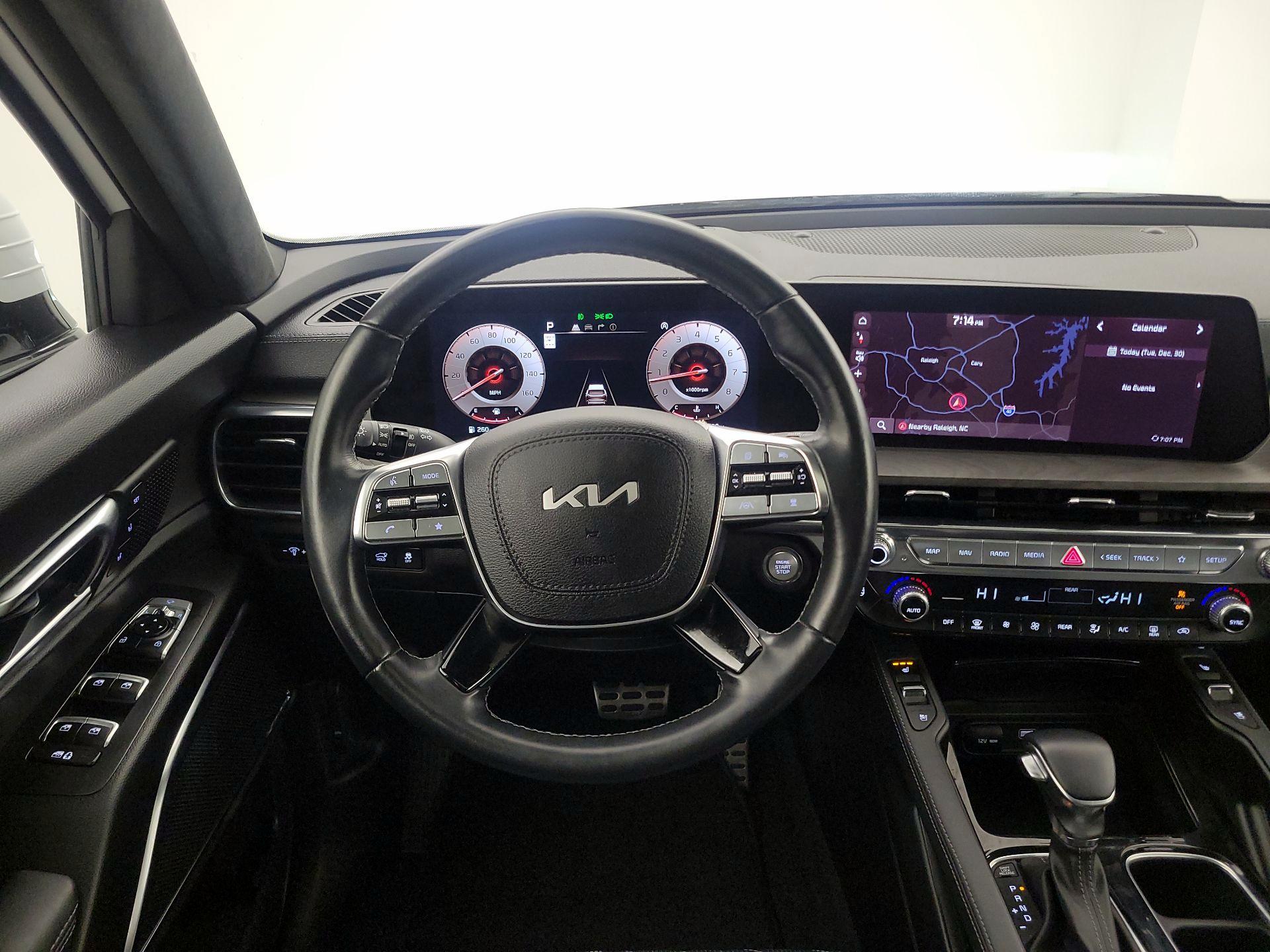 Thumbnail: 2023 Kia Telluride - 10