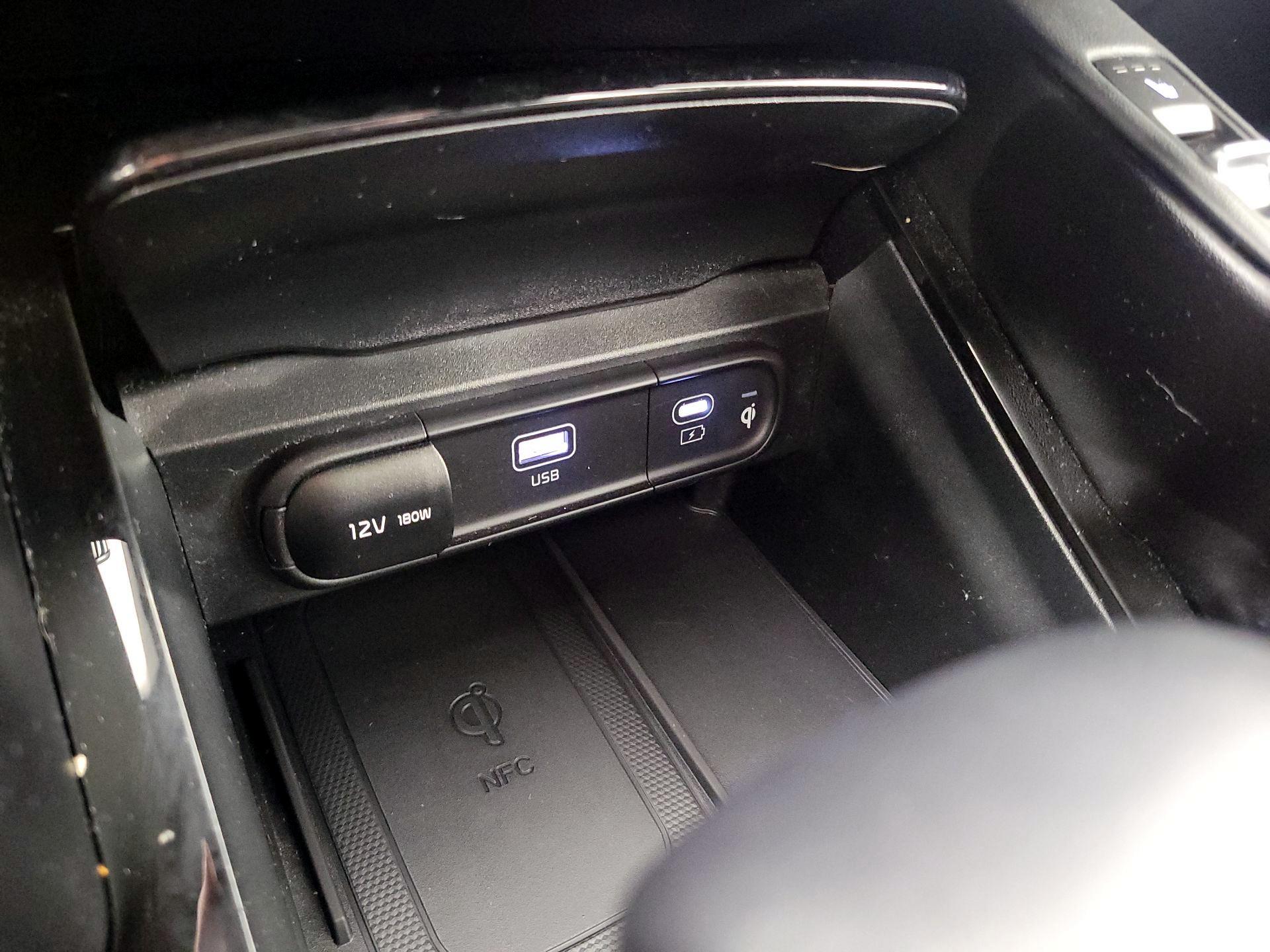 Thumbnail: 2023 Kia Telluride - 19