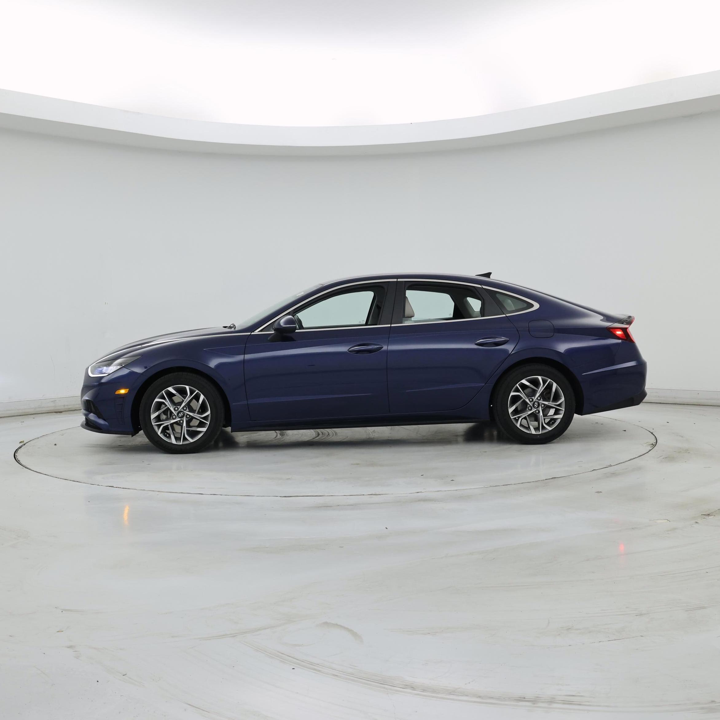 Thumbnail: 2020 Hyundai Sonata - 3