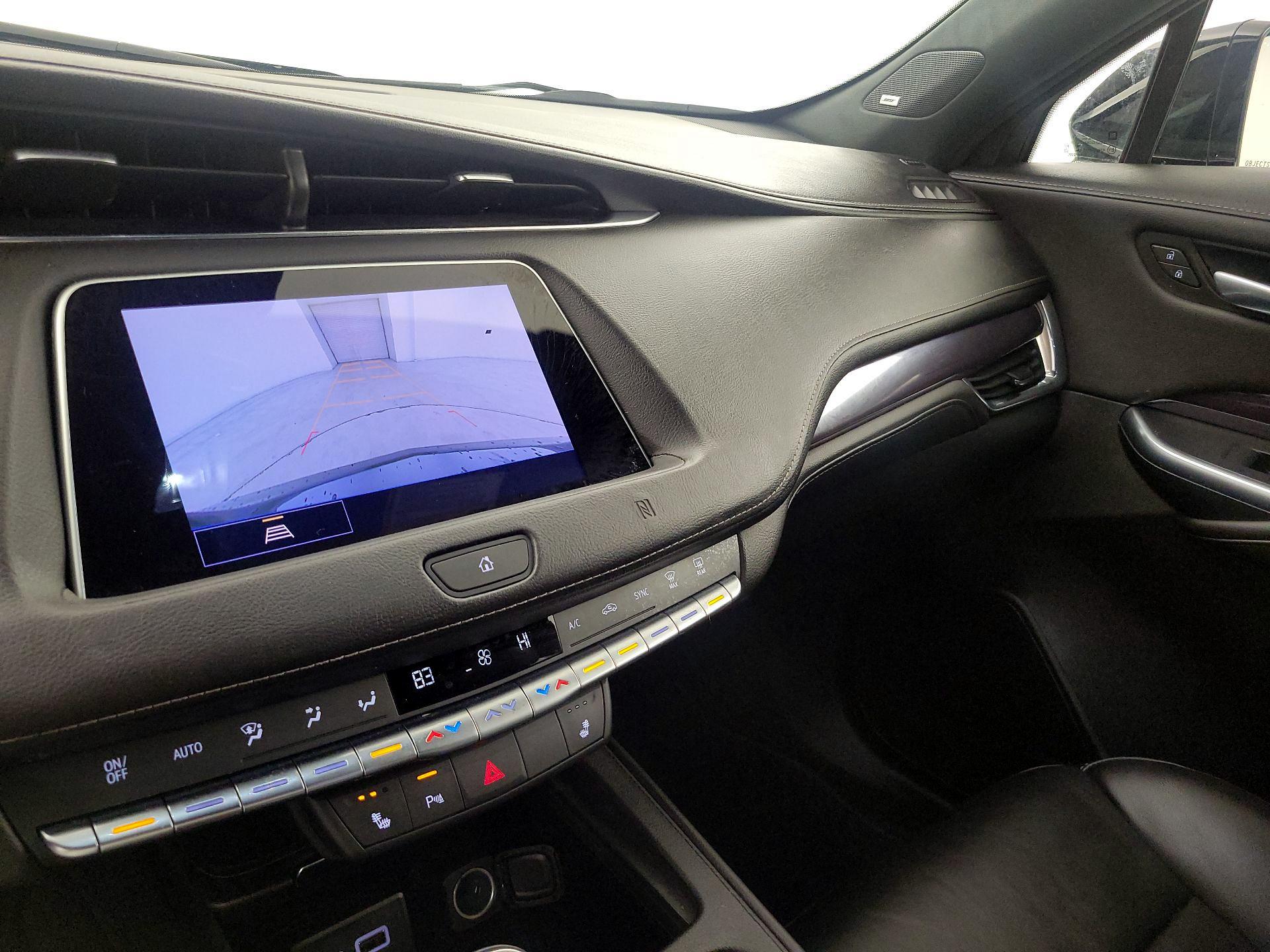 Thumbnail: 2021 Cadillac XT4 - 14