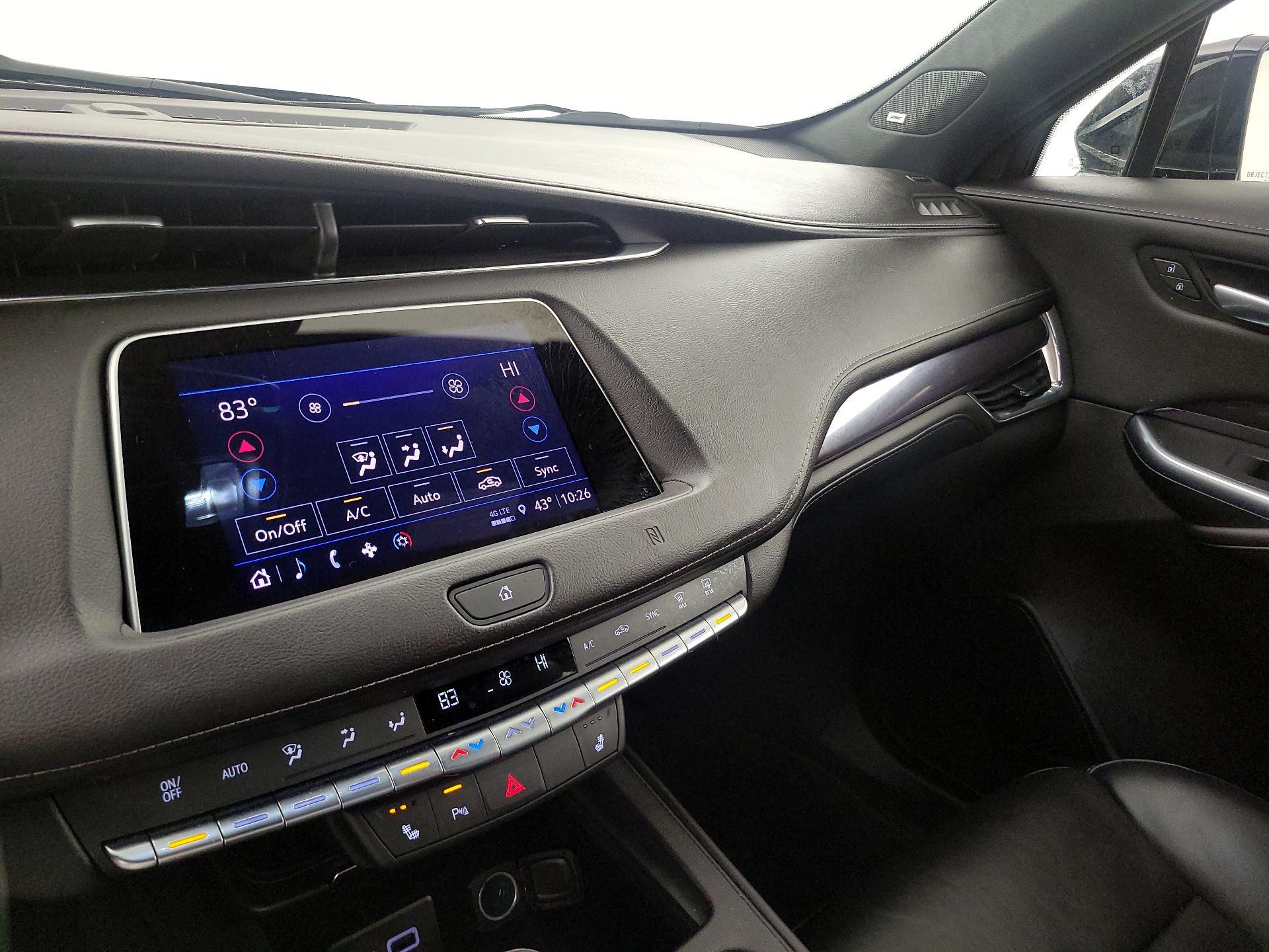 Thumbnail: 2021 Cadillac XT4 - 16