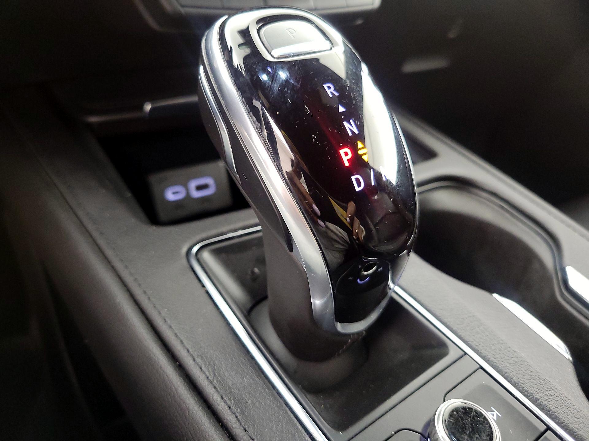 Thumbnail: 2021 Cadillac XT4 - 17