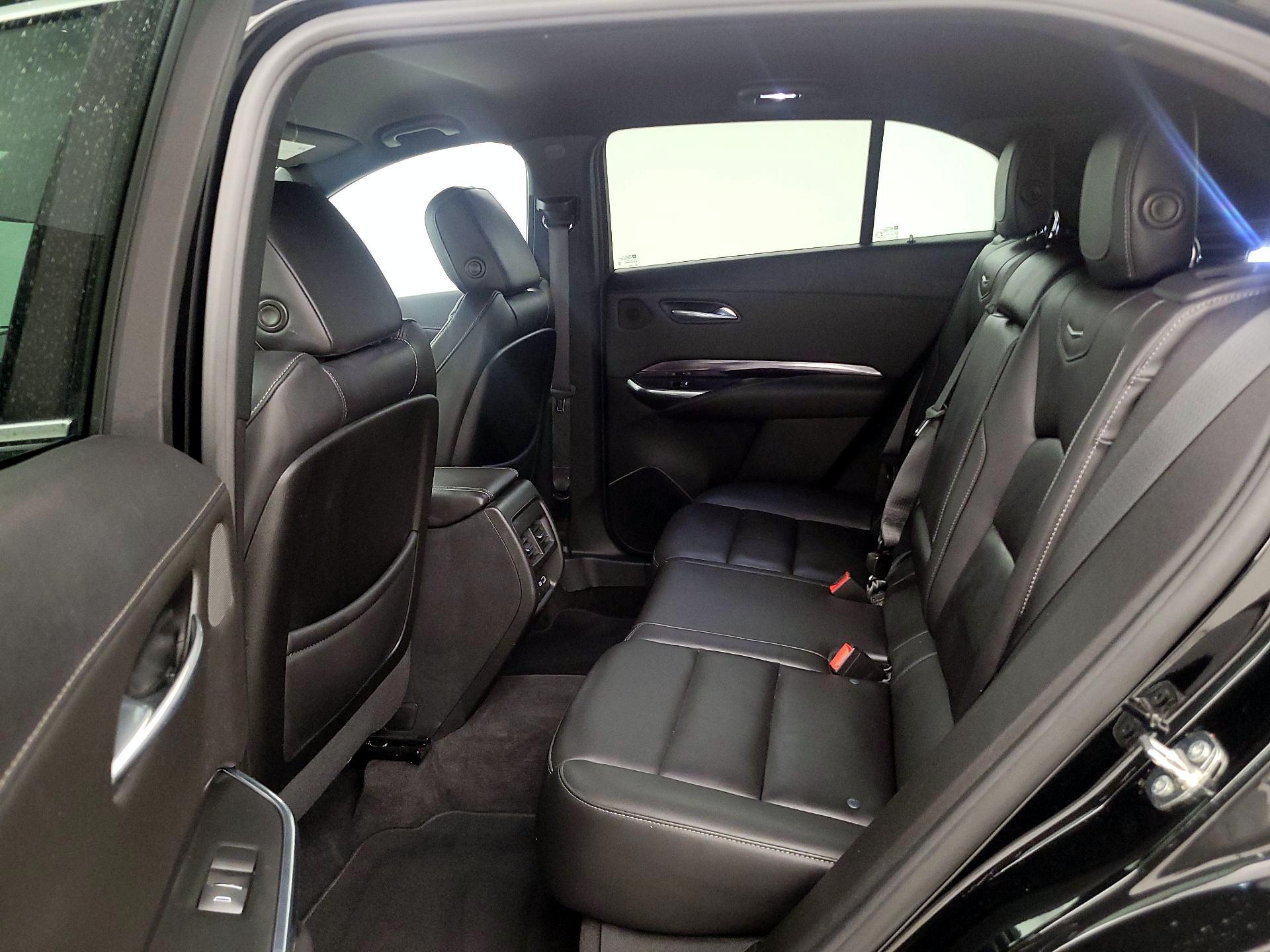 Thumbnail: 2021 Cadillac XT4 - 19