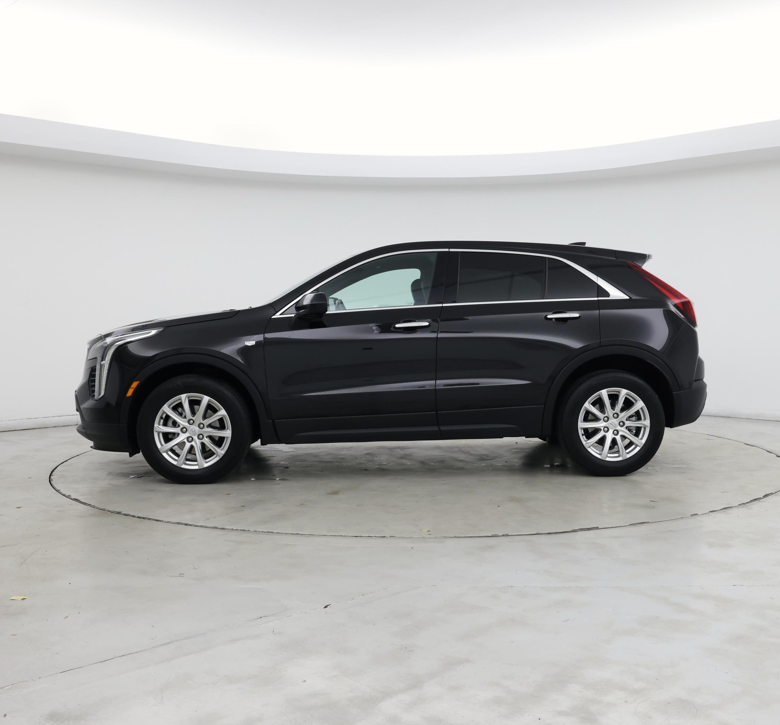Thumbnail: 2021 Cadillac XT4 - 3