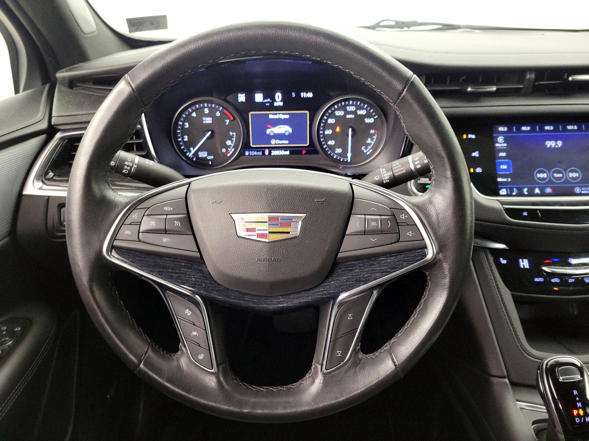 Thumbnail: 2022 Cadillac XT5 - 10