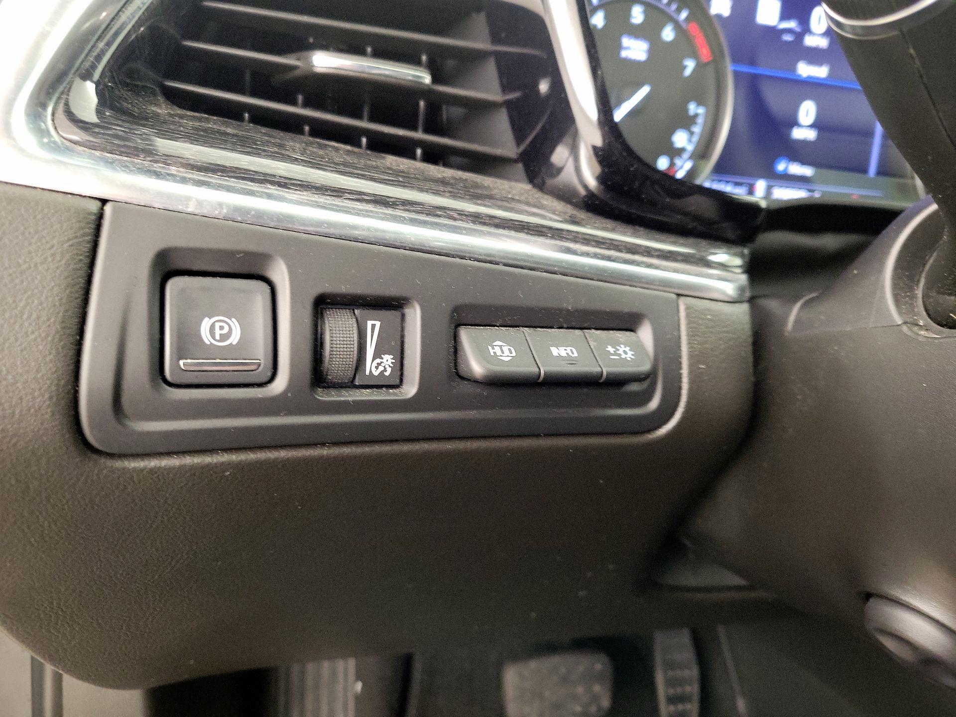 Thumbnail: 2022 Cadillac XT5 - 13