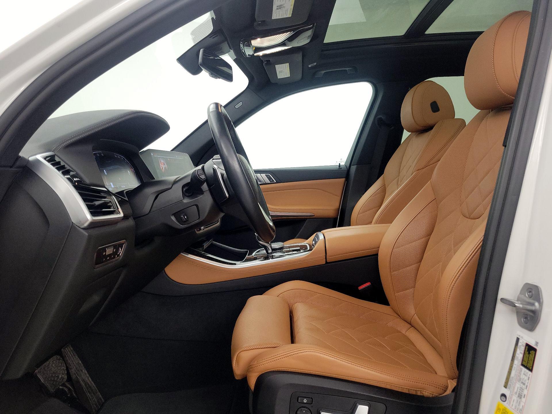 Thumbnail: 2023 BMW X5 - 11