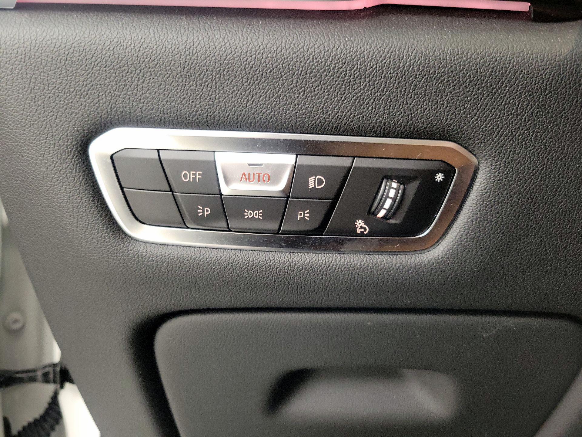 Thumbnail: 2023 BMW X5 - 13