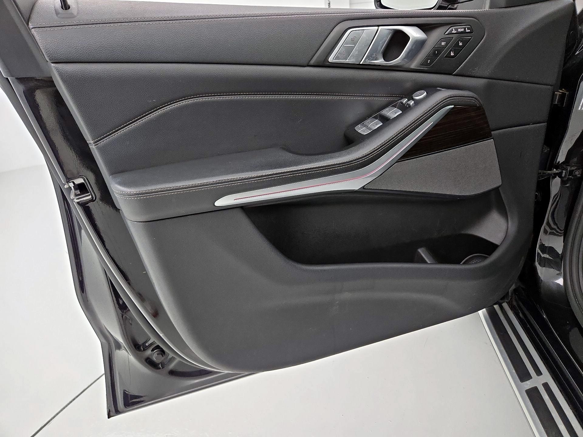 Thumbnail: 2020 BMW X7 - 12