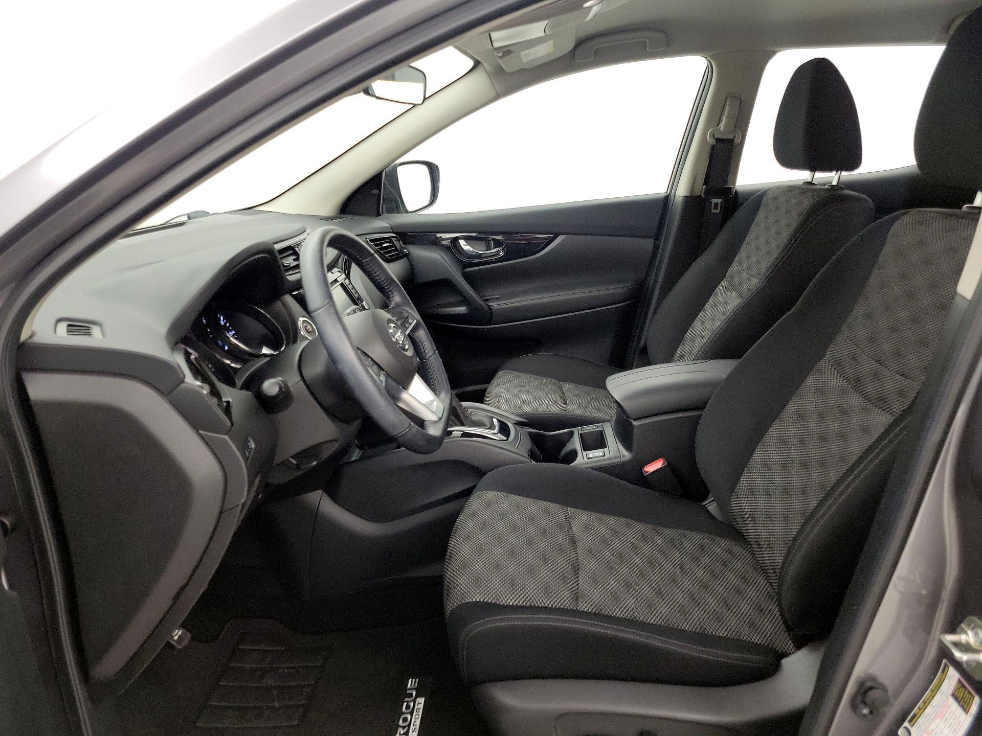 Thumbnail: 2022 Nissan Rogue Sport - 11