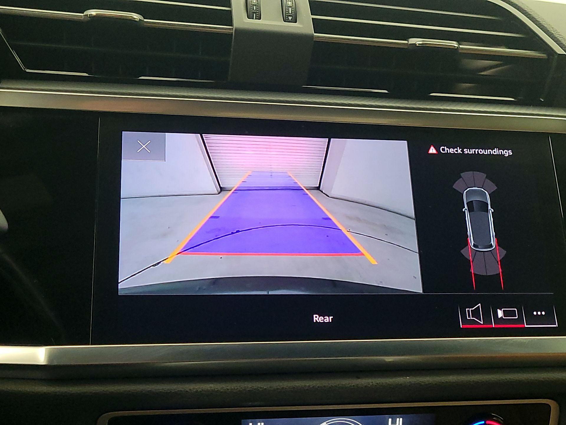 Thumbnail: 2023 Audi Q3 - 14