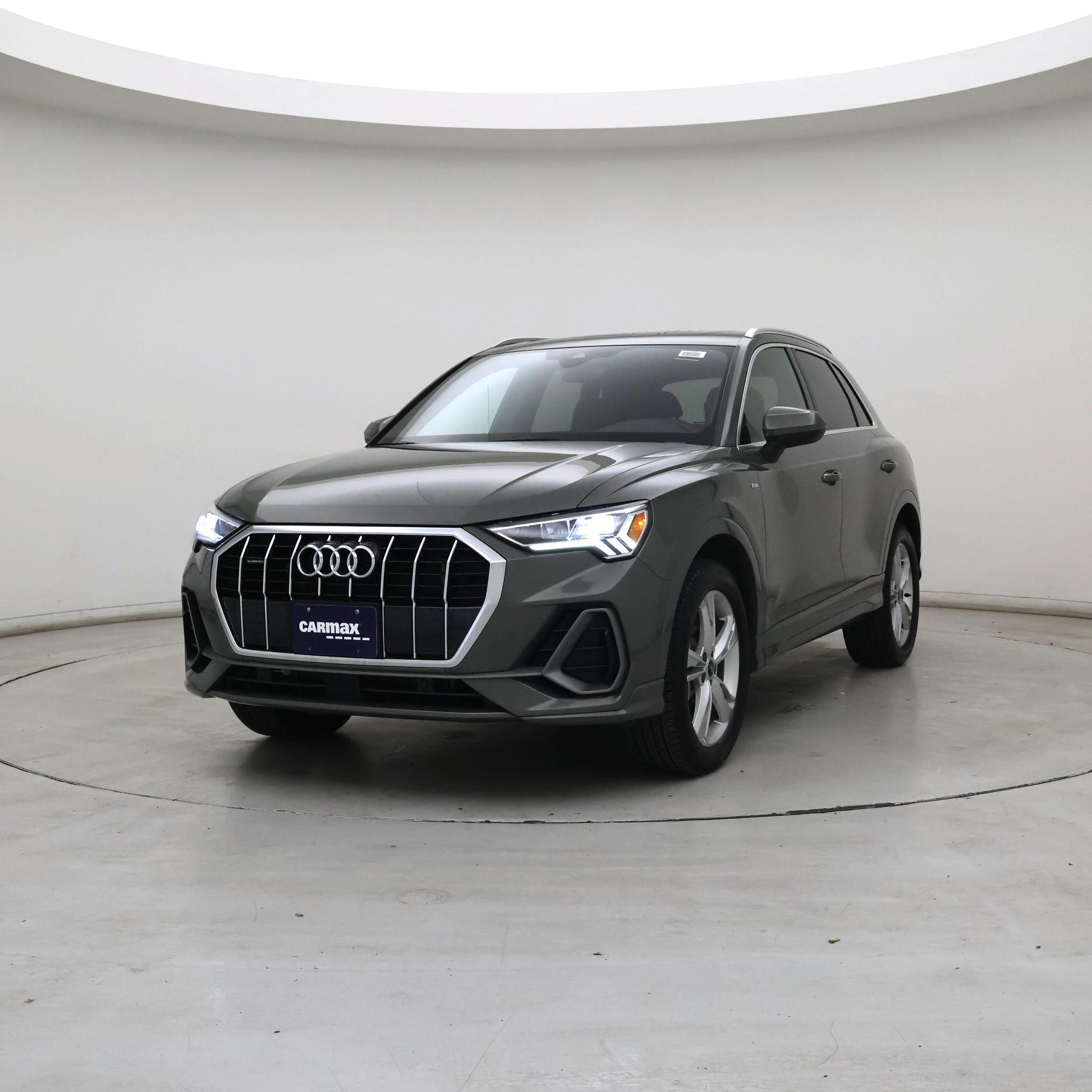 Thumbnail: 2023 Audi Q3 - 4
