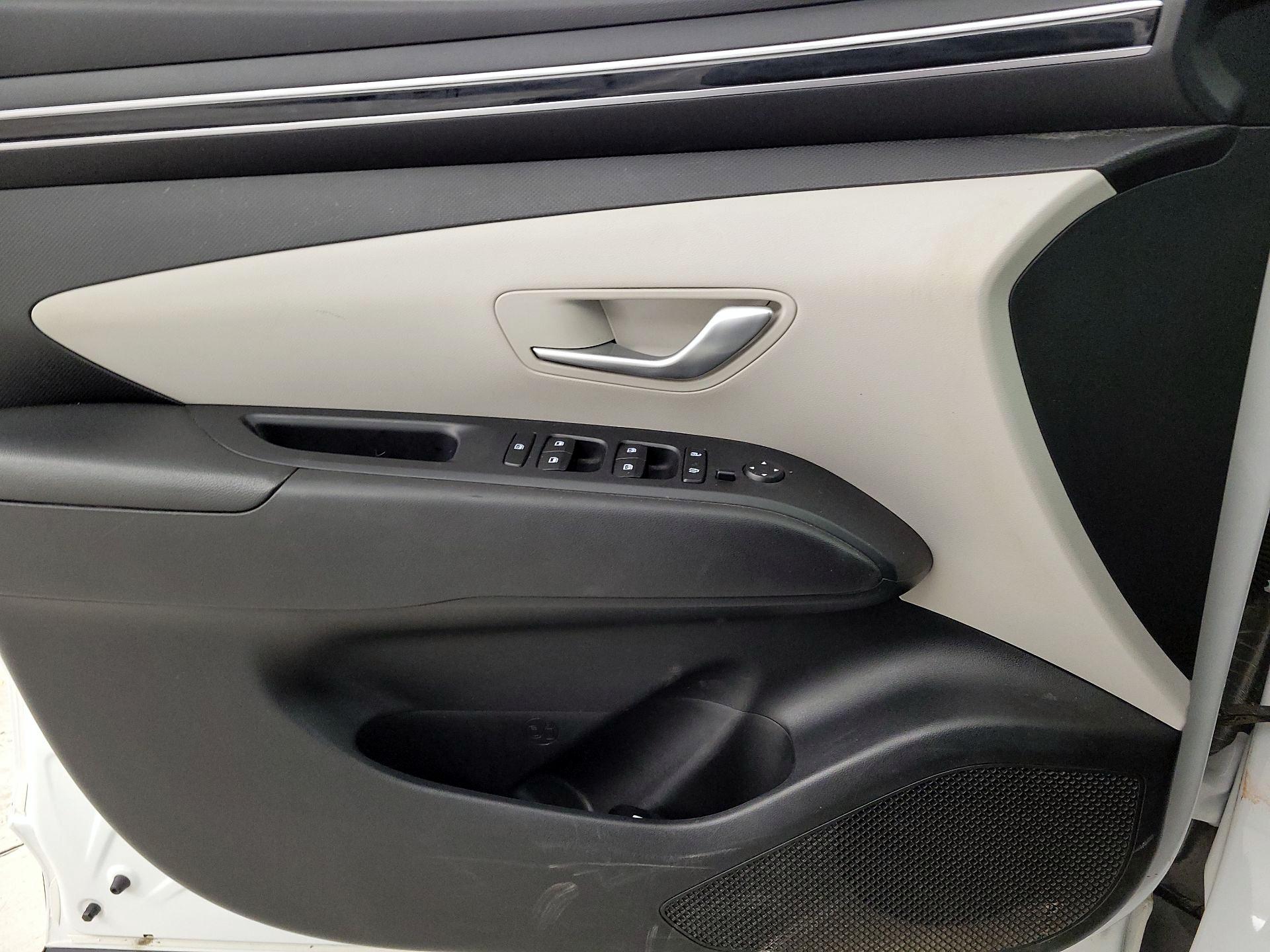 Thumbnail: 2022 Hyundai Tucson - 12