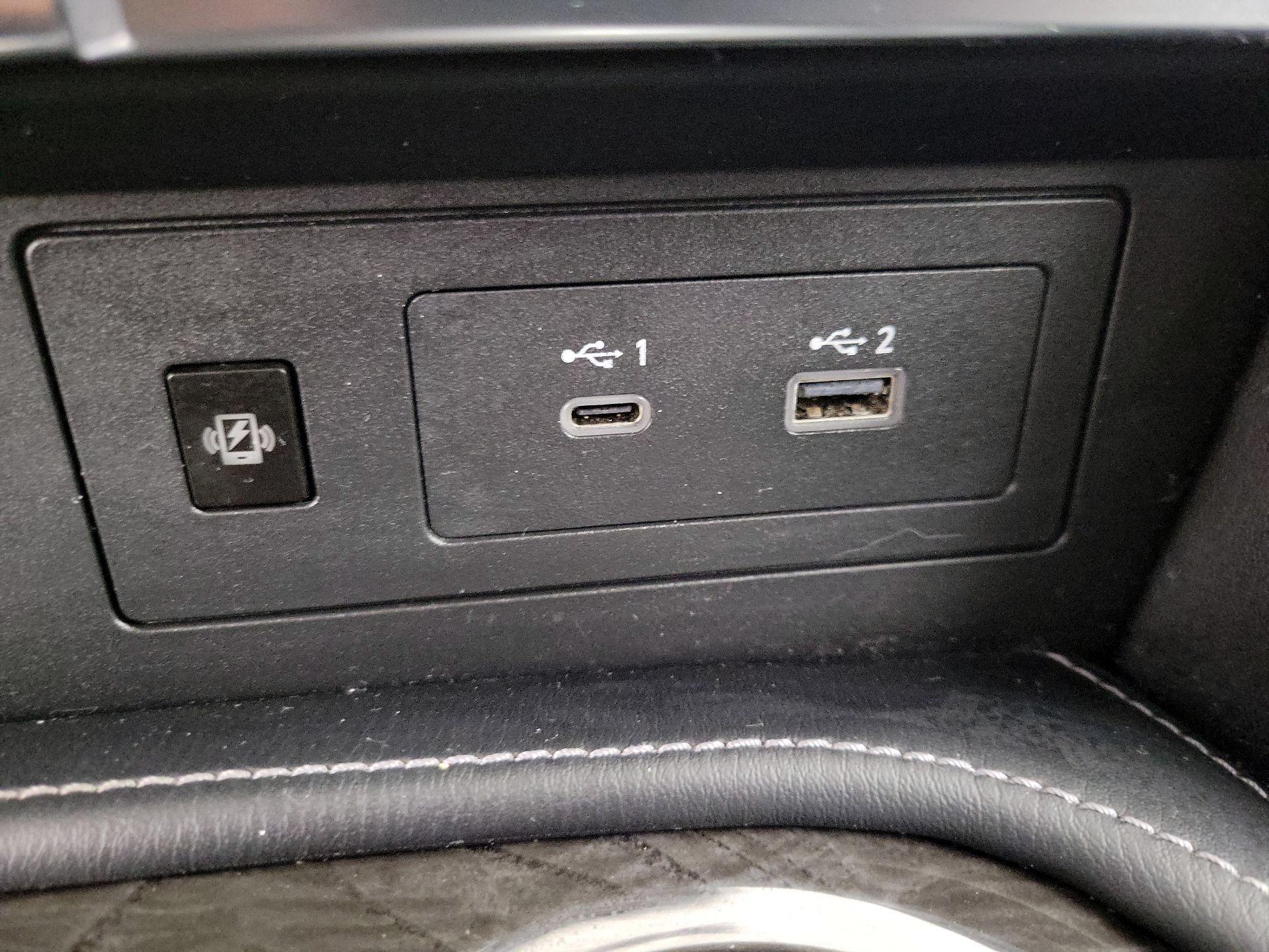 Thumbnail: 2024 INFINITI QX80 - 19