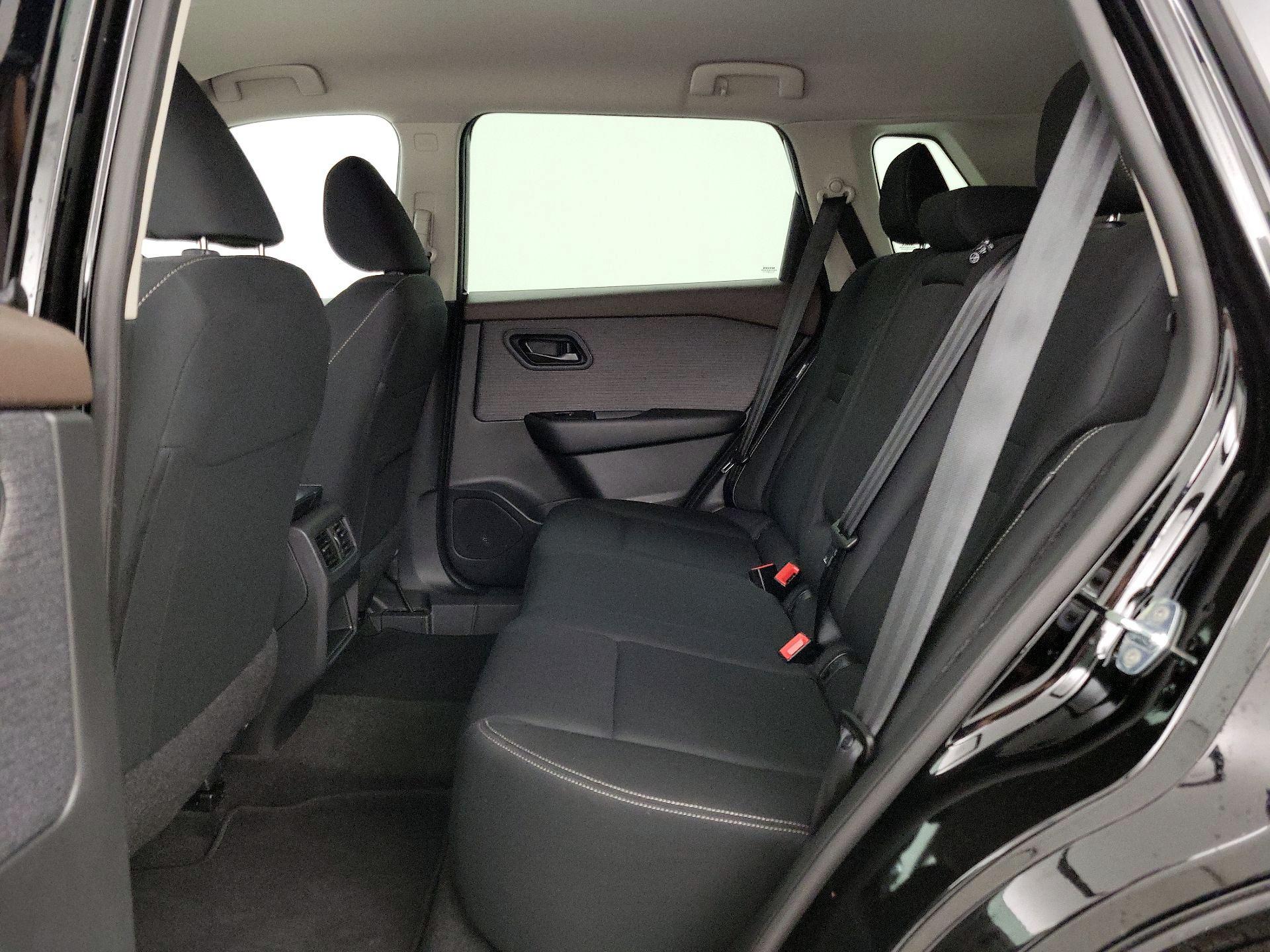 Thumbnail: 2023 Nissan Rogue - 19