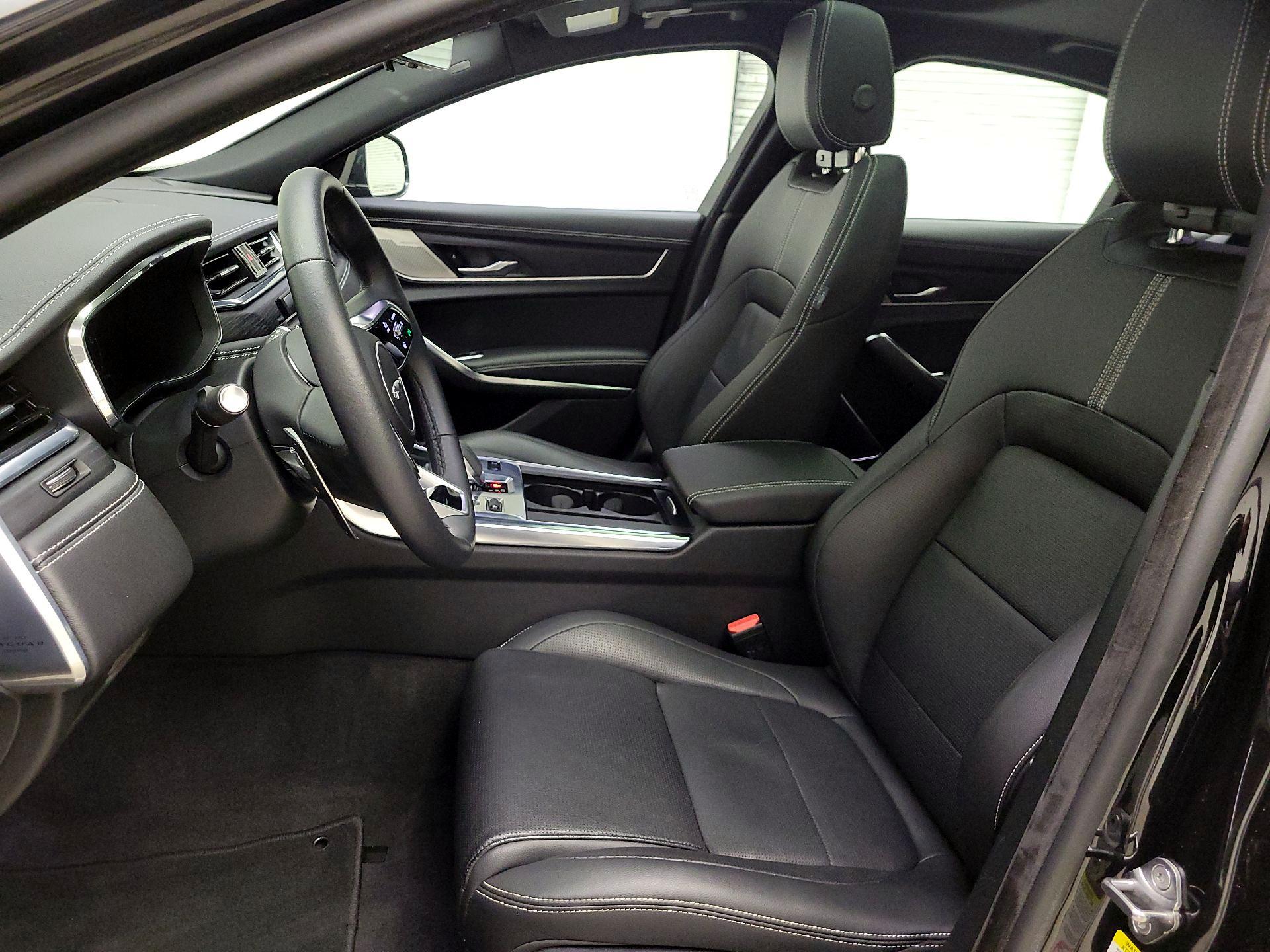 Thumbnail: 2024 Jaguar XF - 11