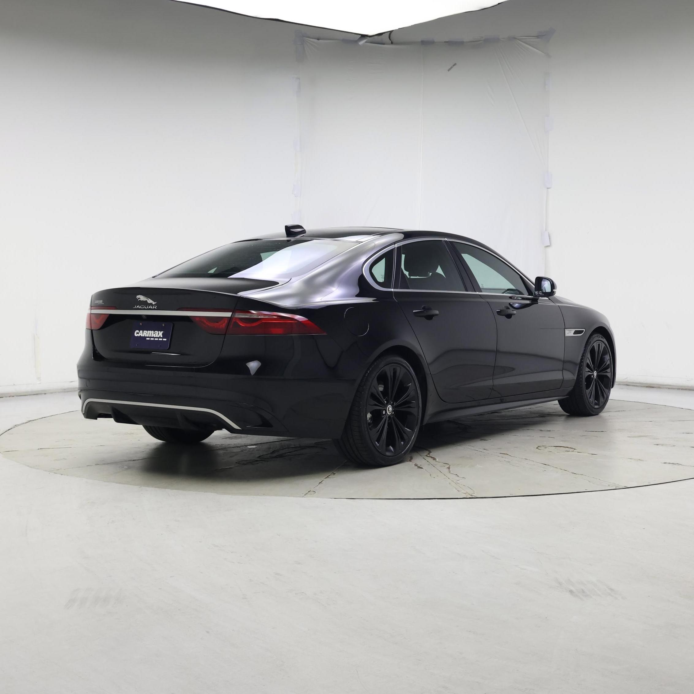 Thumbnail: 2024 Jaguar XF - 8