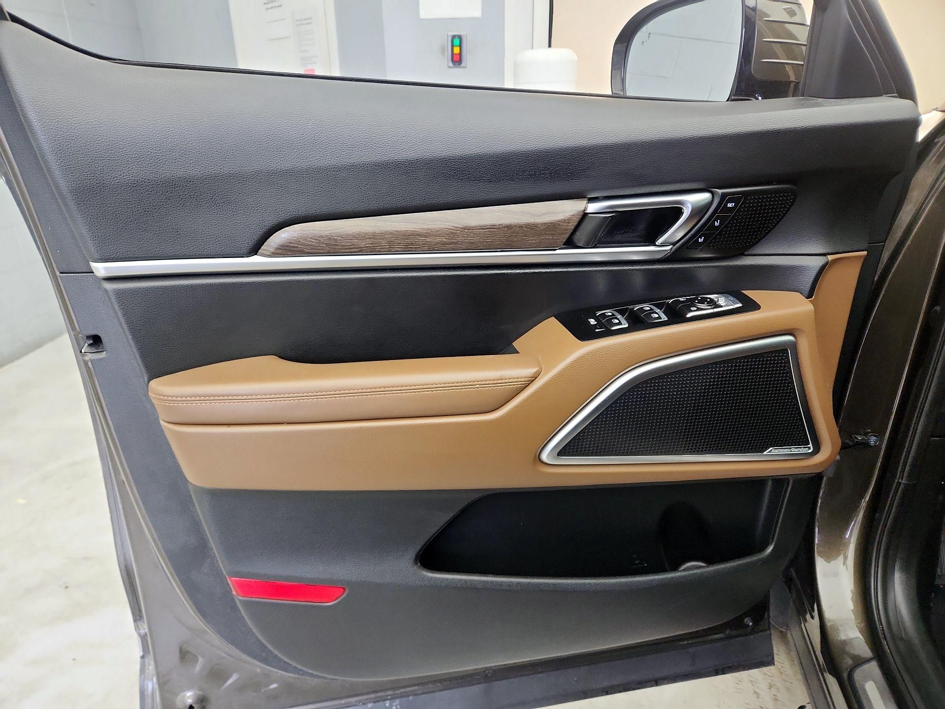 Thumbnail: 2021 Kia Telluride - 12