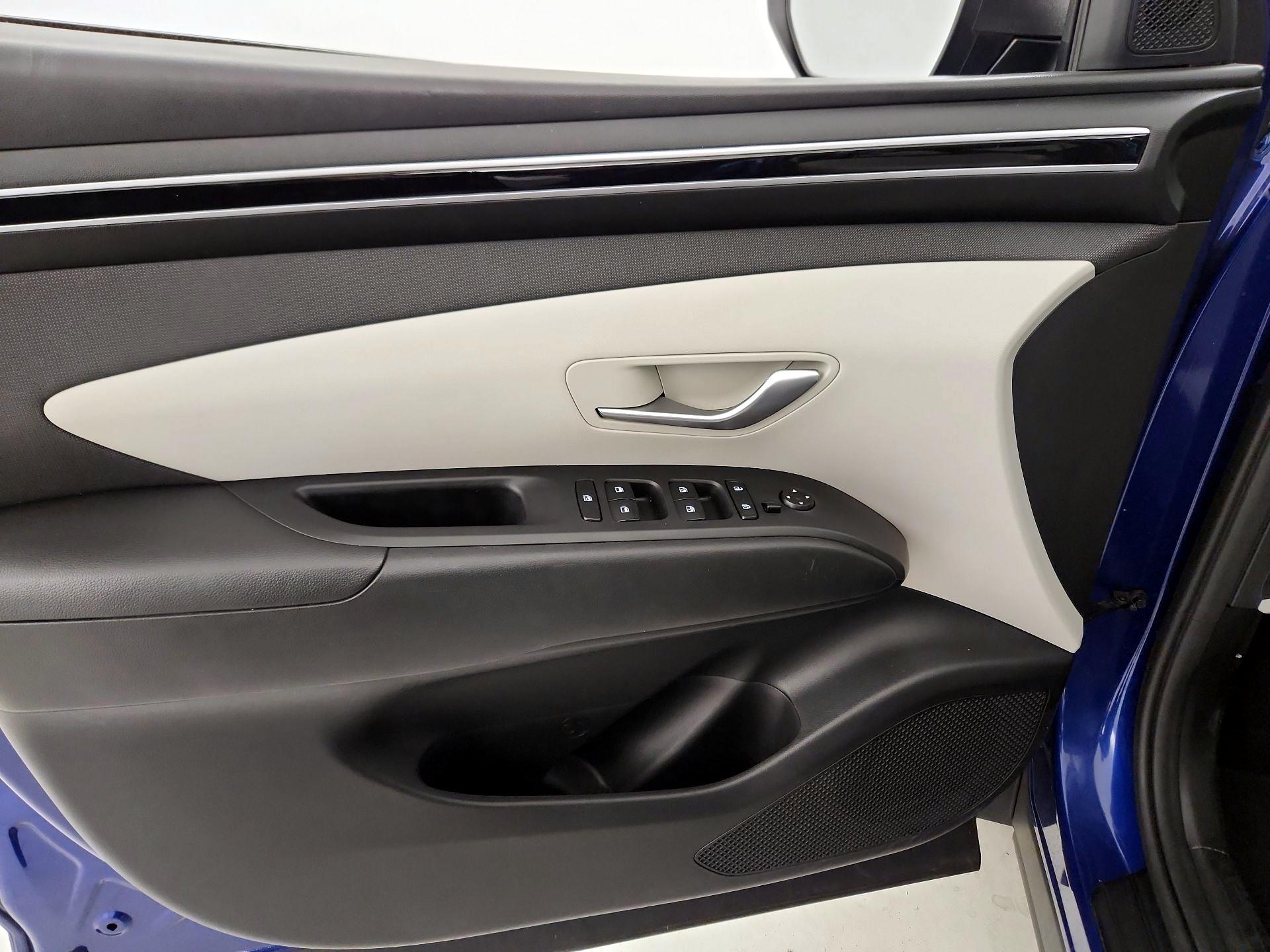 Thumbnail: 2023 Hyundai Tucson - 12