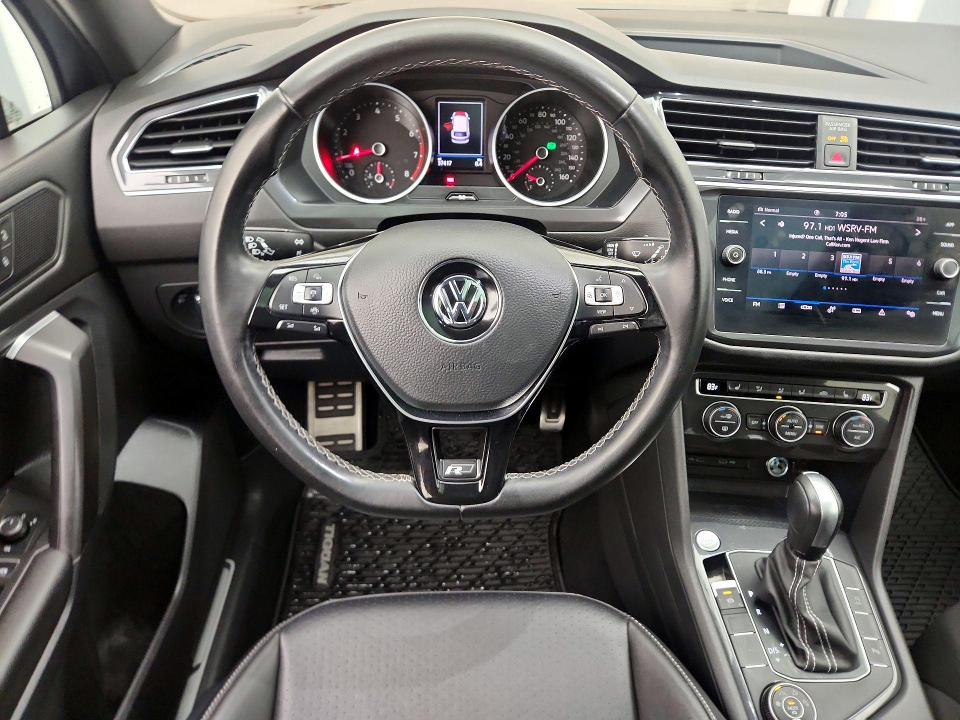 Thumbnail: 2021 Volkswagen Tiguan - 10