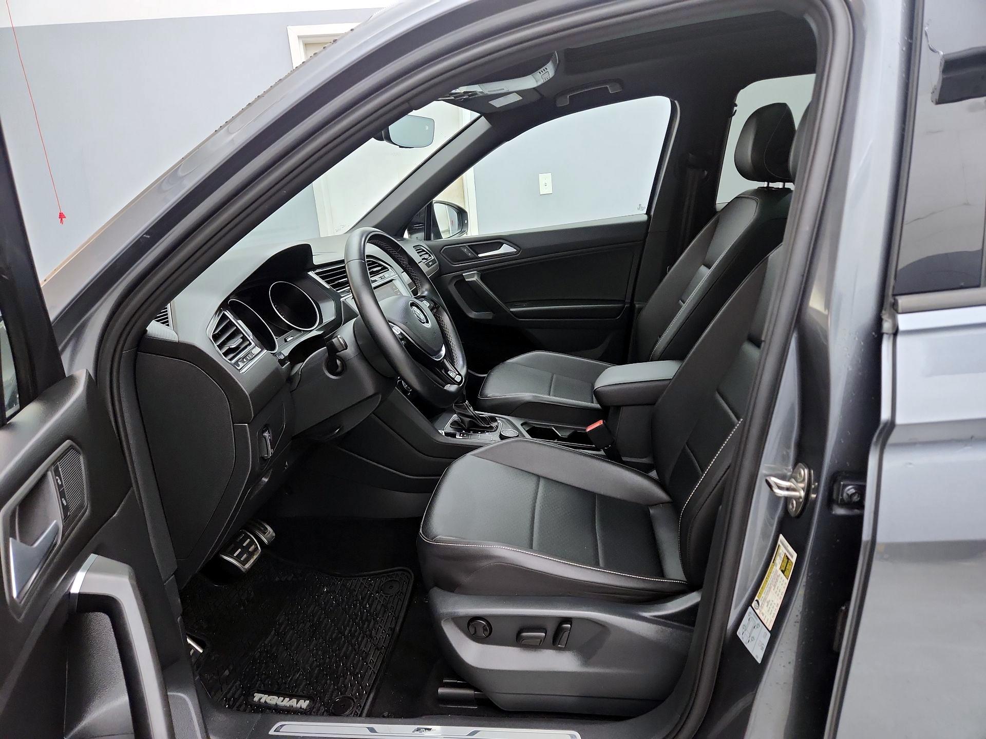 Thumbnail: 2021 Volkswagen Tiguan - 11