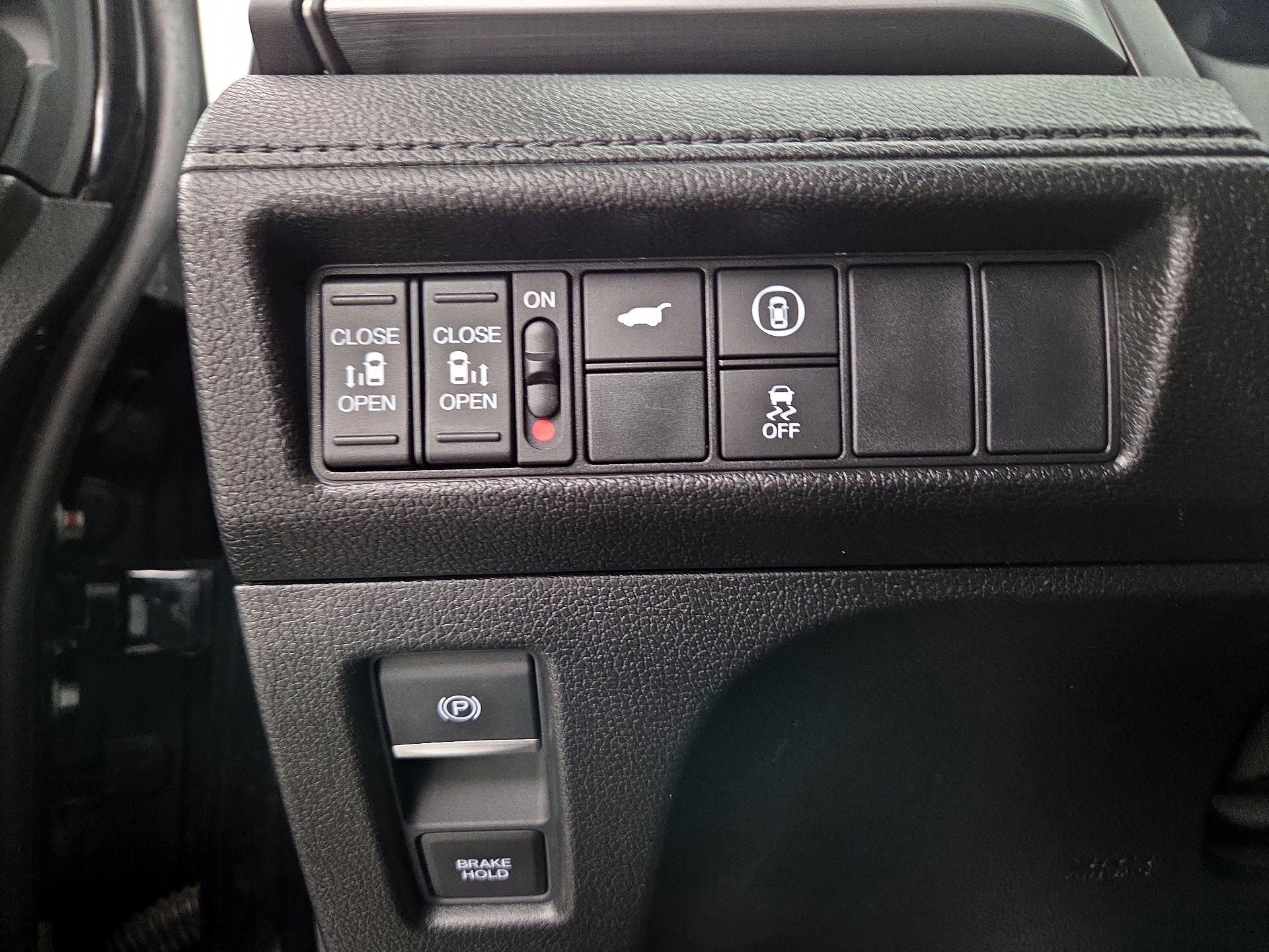 Thumbnail: 2022 Honda Odyssey - 13