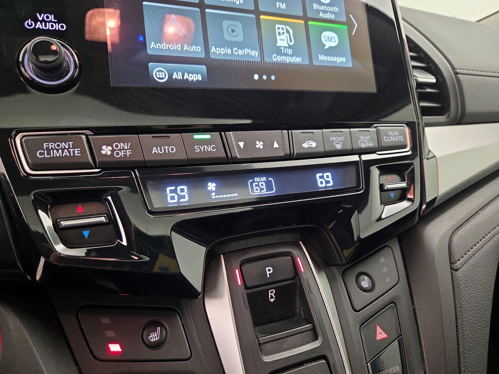 Thumbnail: 2022 Honda Odyssey - 16