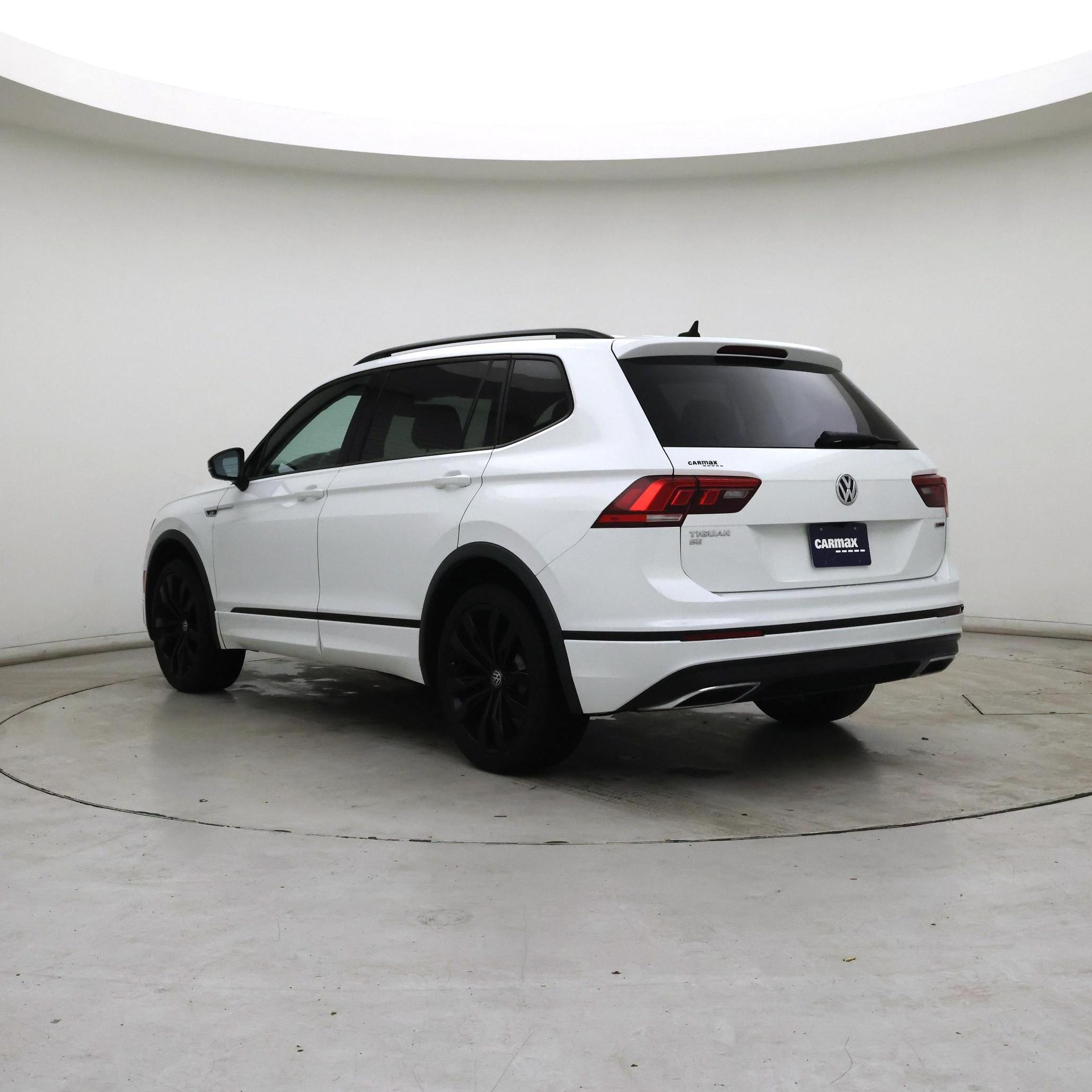 Thumbnail: 2021 Volkswagen Tiguan - 2