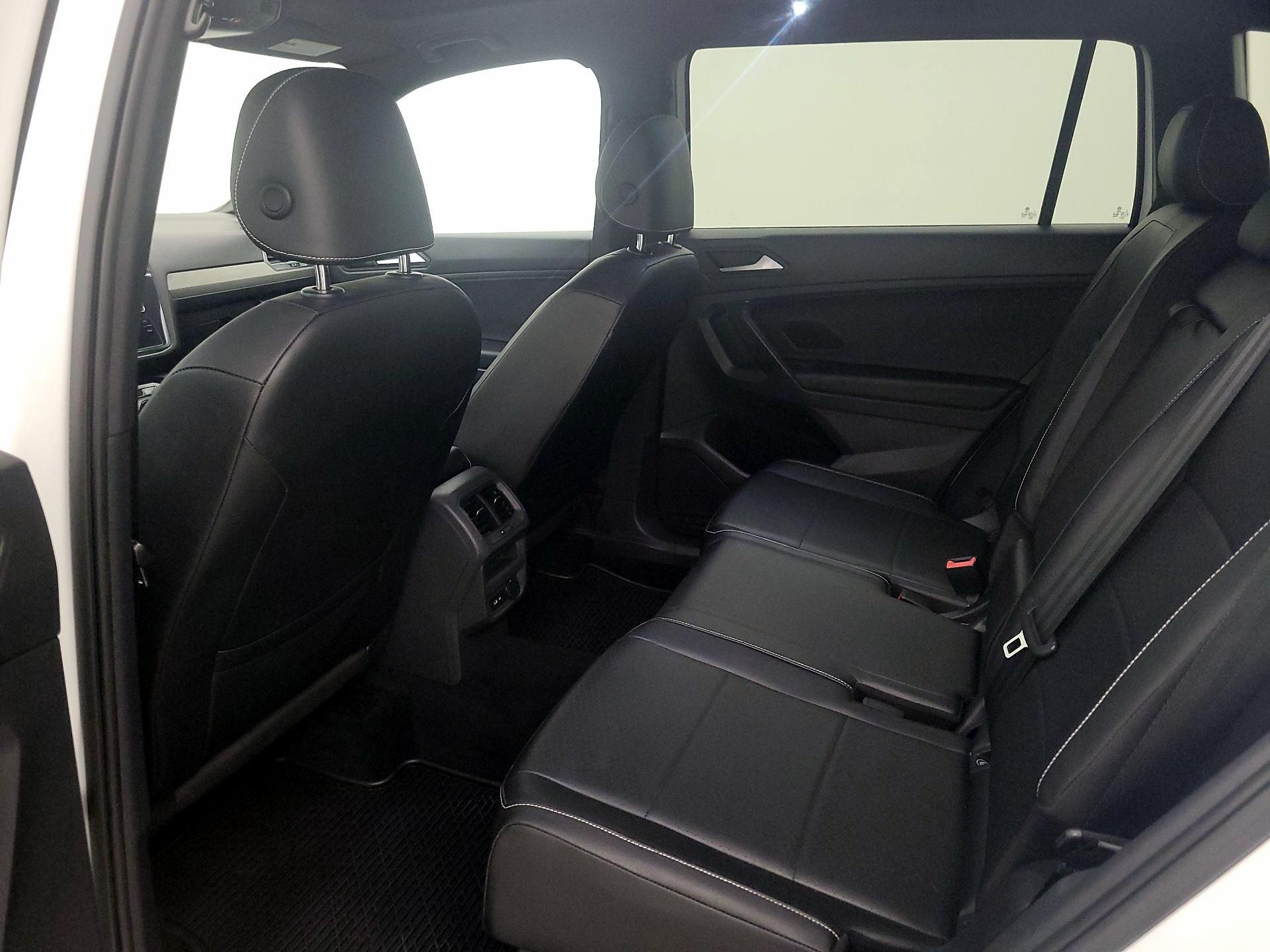 Thumbnail: 2021 Volkswagen Tiguan - 19