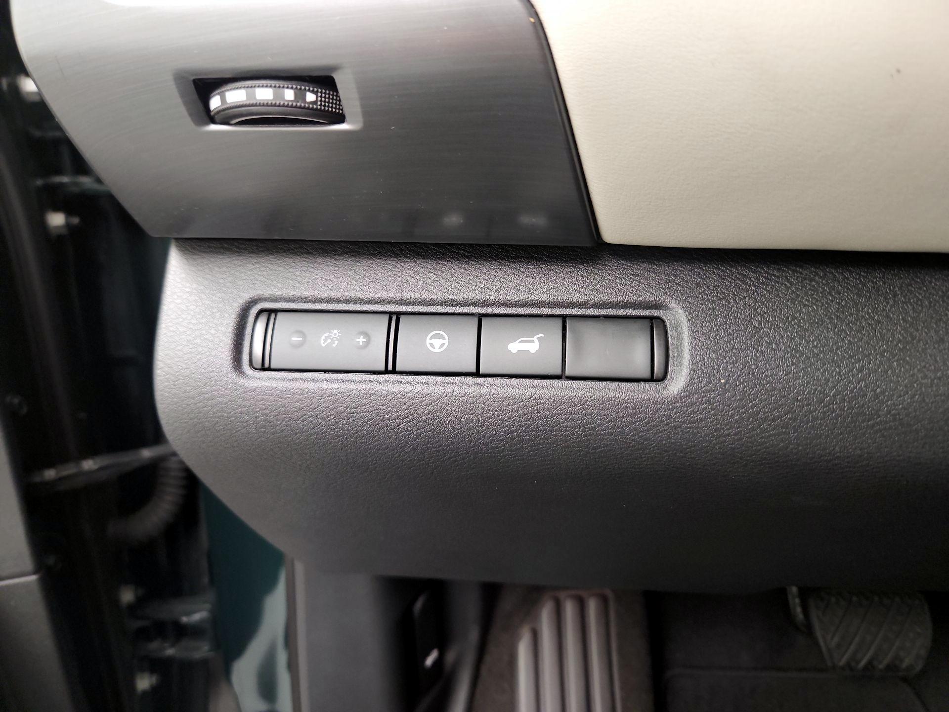 Thumbnail: 2023 Nissan Pathfinder - 11