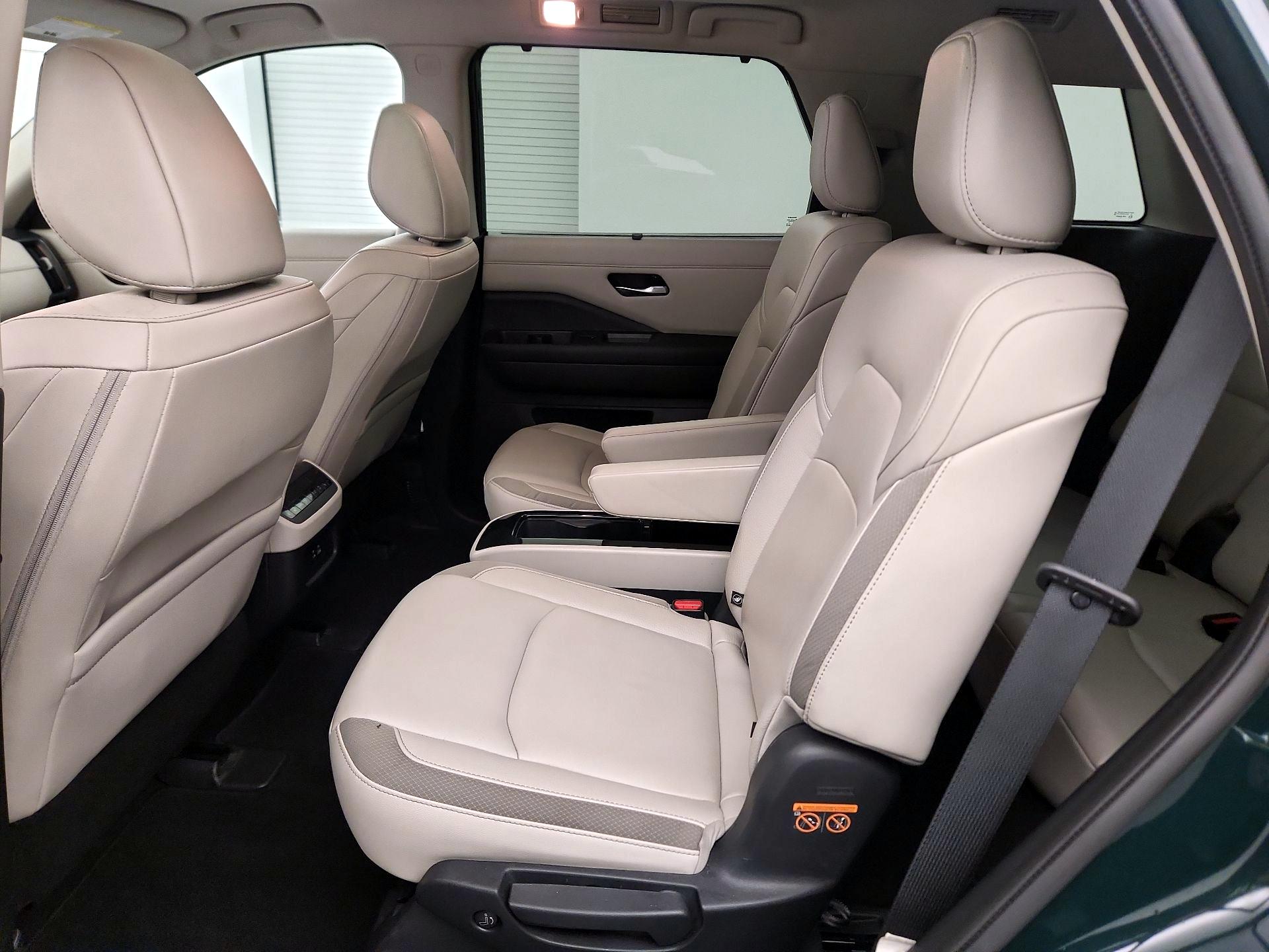 Thumbnail: 2023 Nissan Pathfinder - 19