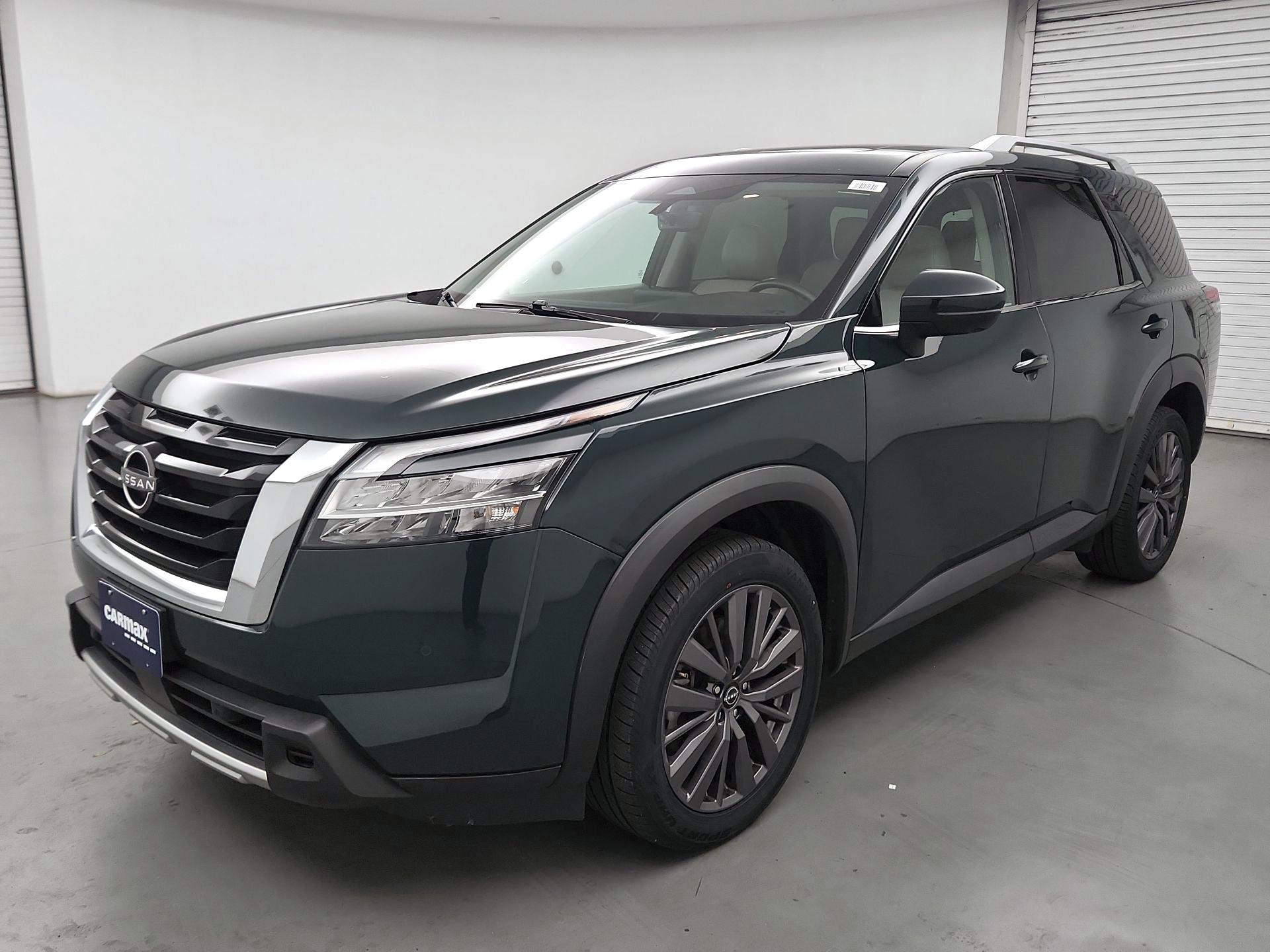 Thumbnail: 2023 Nissan Pathfinder - 3